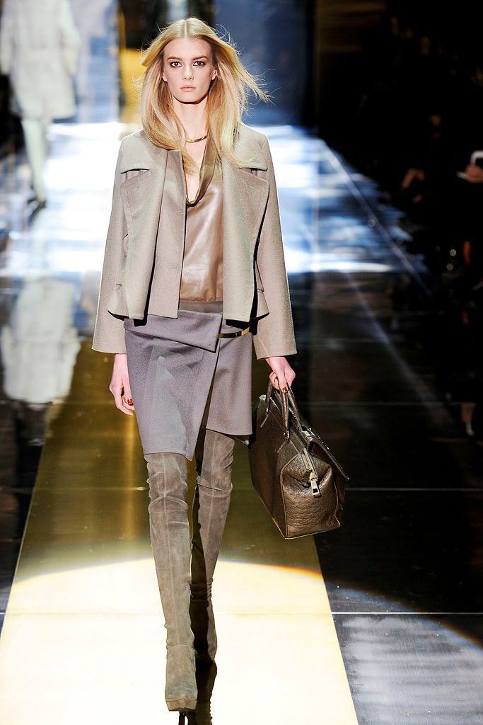 Gucci FW2010 Asymmetrical Skirt Size 25" / US 0 / IT 36 - 1 Thumbnail
