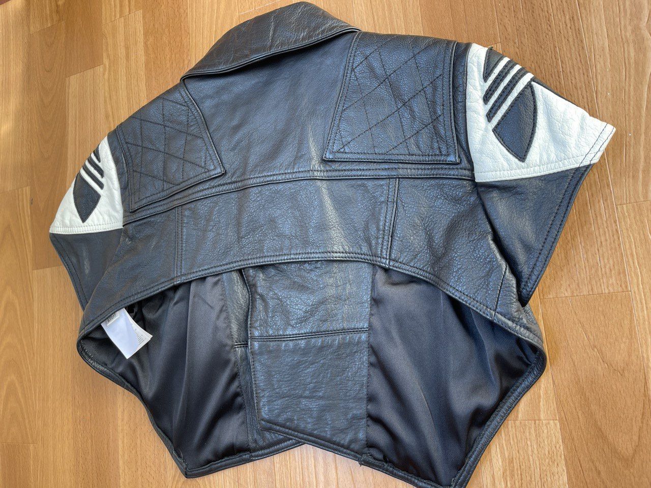 Adidas × Jeremy Scott Adidas Jeremy Scott leather biker jacket, Wings vest, O27140 Size S / US 4 / IT 40 - 6 Thumbnail