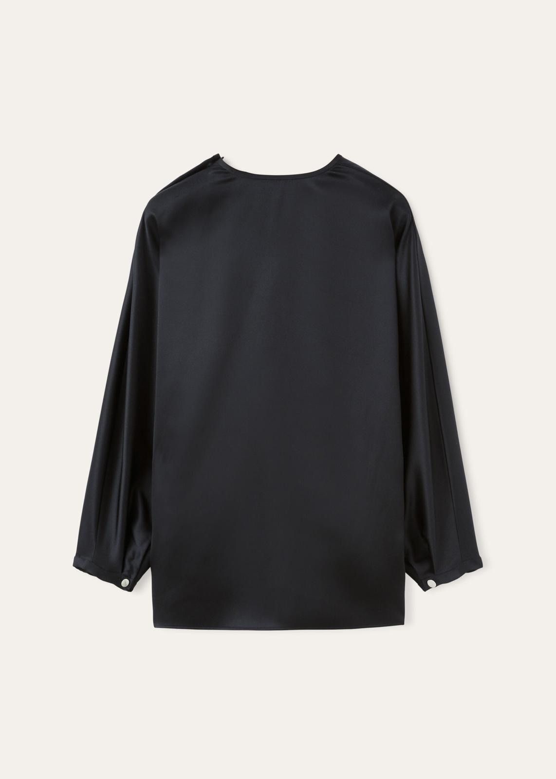 Loro Piana o1srvl11e0725 FAN6756 Softly Cut Silk Blouse in Black Size S / US 4 / IT 40 - 2 Thumbnail
