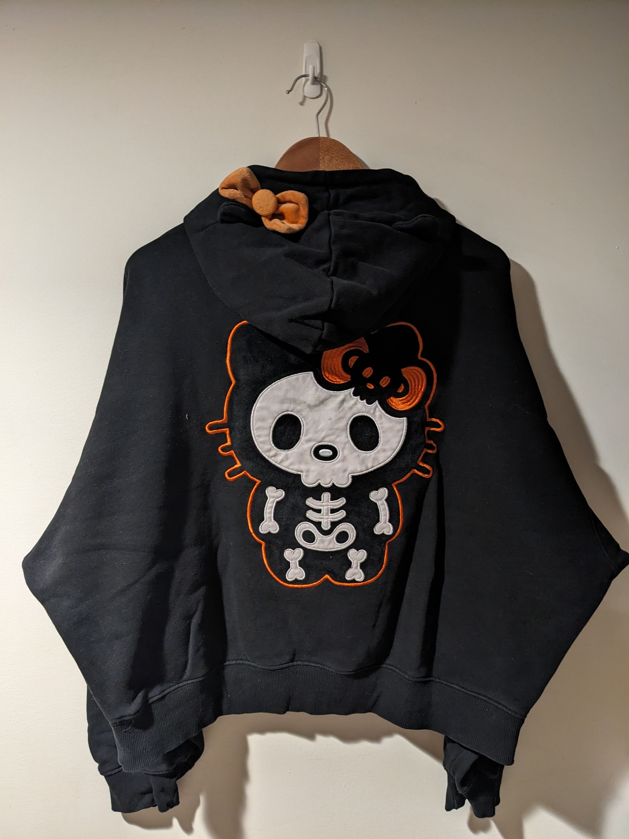 Forever 21 Hello Kitty and Friends x Forever 21 Woman's Large Hoodie Size US L / EU 52-54 / 3 - 1 Thumbnail