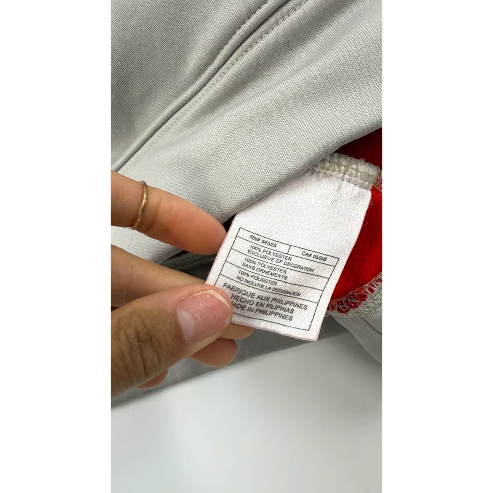 Nike VINTAGE Nike Track Jacket Mens Medium Gray 1/4 Zip Pullover Short Sleeve? Wait. Size US M / EU 48-50 / 2 - 6 Thumbnail