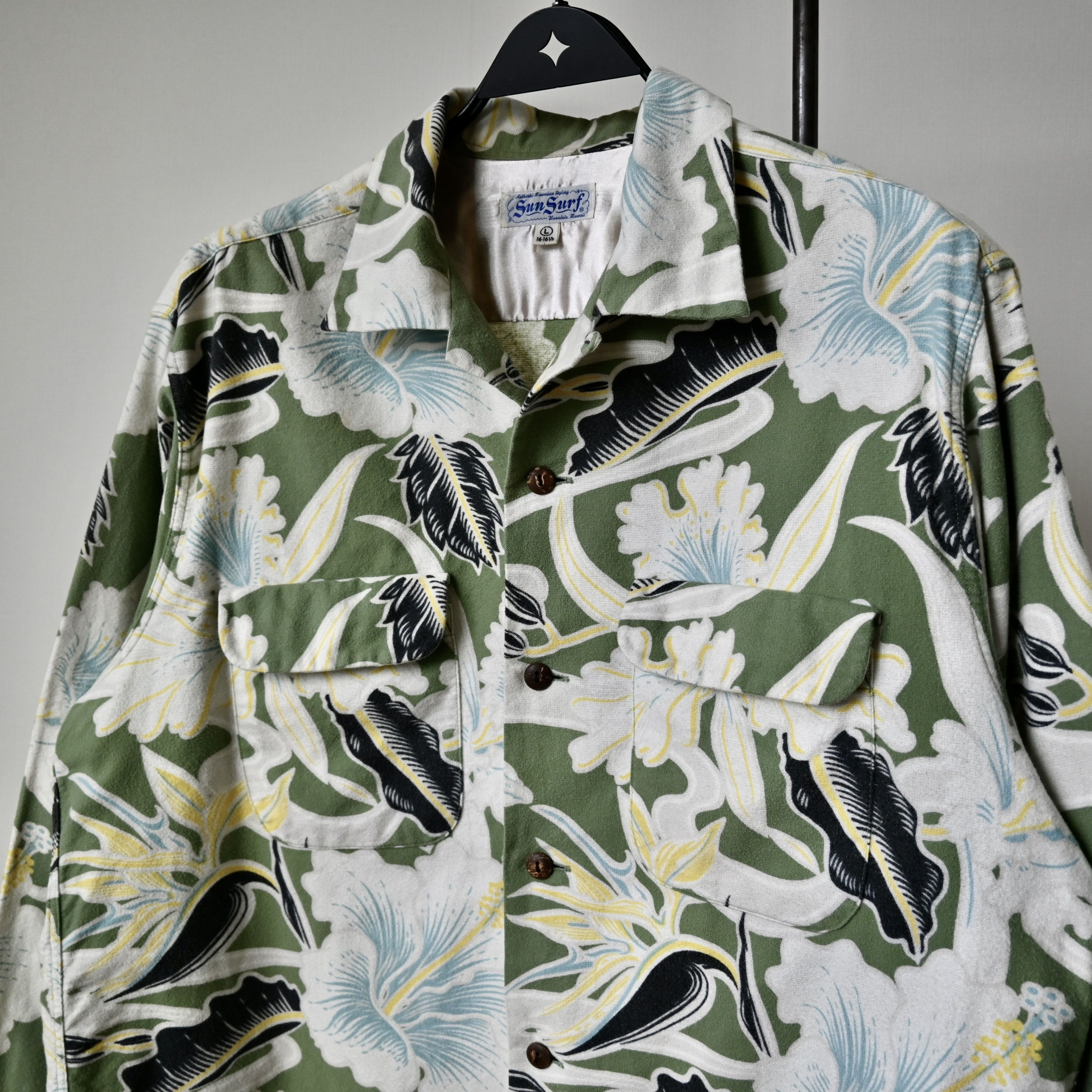 Sun Surf SUN SURF oriental botany flannel Hawaiian shirt, size L Size US L / EU 52-54 / 3 - 8 Thumbnail