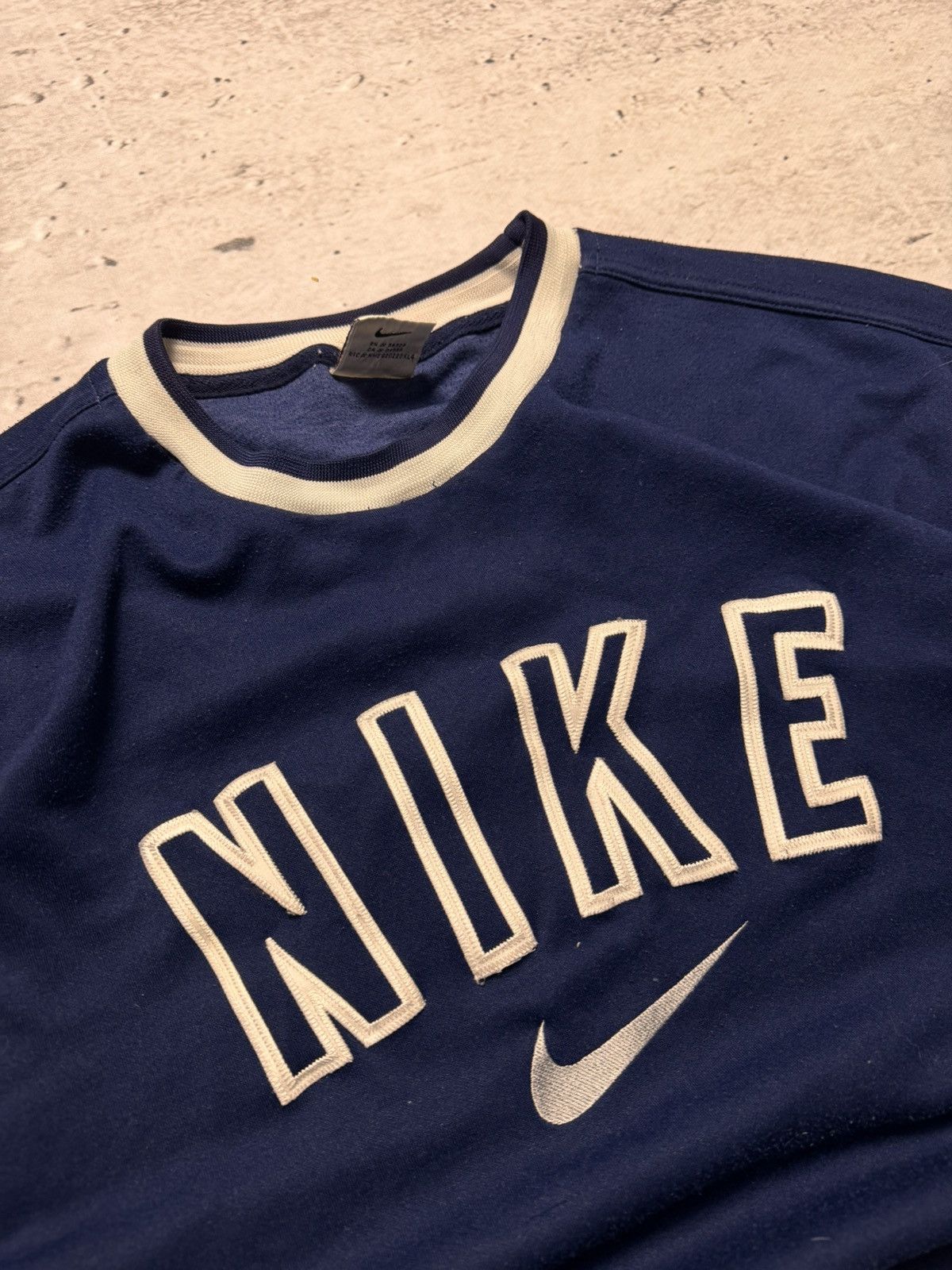 Nike × Vintage NIKE VINTAGE CENTER LOGO OVERSIZE BOXY SWEATSHIRT Size US L / EU 52-54 / 3 - 3 Thumbnail