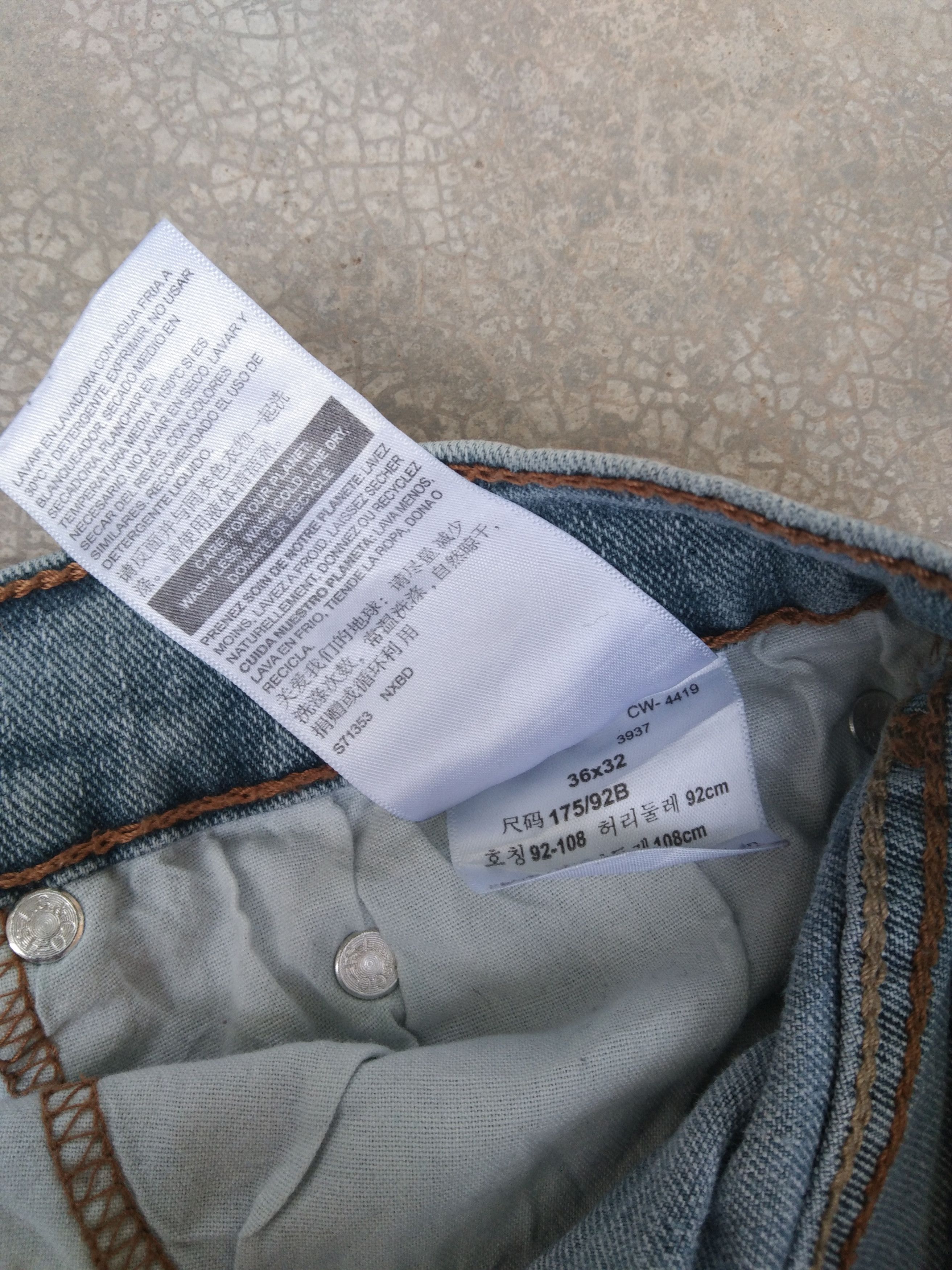 Levi's Vintage Levi's Signature Relaxed Distressed Jeans 36x32 Size US 36 / EU 52 - 7 Thumbnail