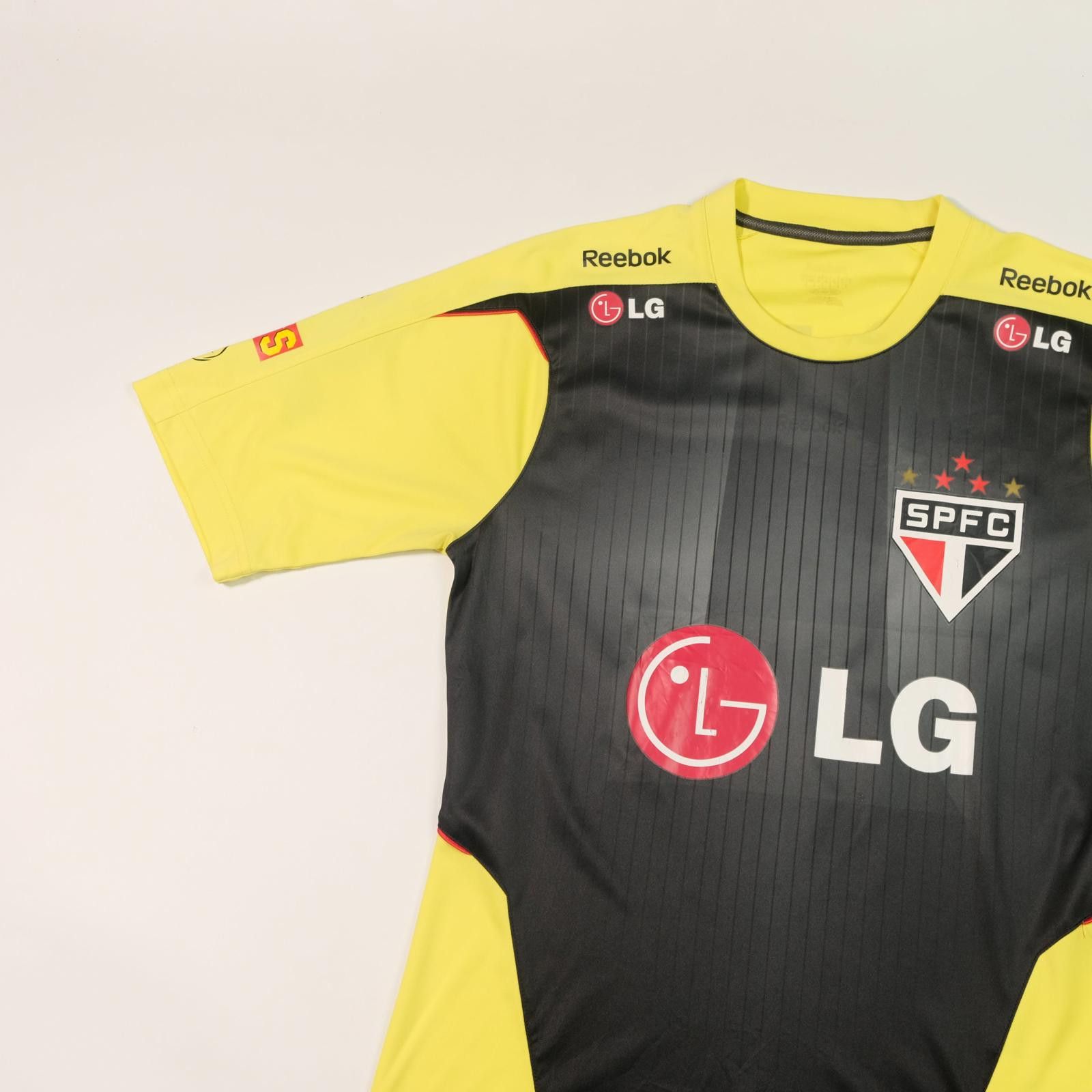 Reebok 2009 Sao Paulo Training Shirt Brazil (M) Size US S / EU 44-46 / 1 - 3 Thumbnail