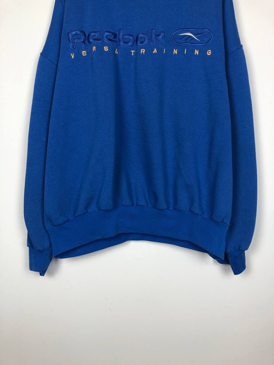 Reebok Reebok Versa Training Sweatshirt Vintage Center Logo size XL Size US XL / EU 56 / 4 - 4 Thumbnail