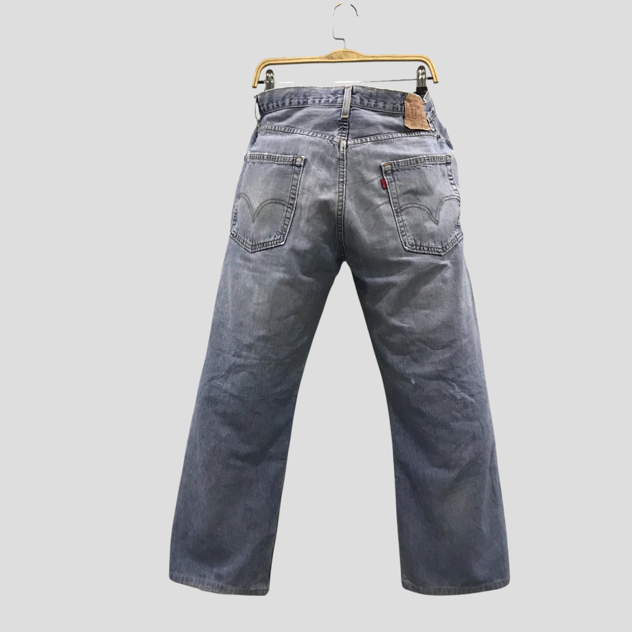Levi's Vintage Levi’s 569 Loose Straight Light Wash Distressed Size US 34 / EU 50 - 2 Thumbnail