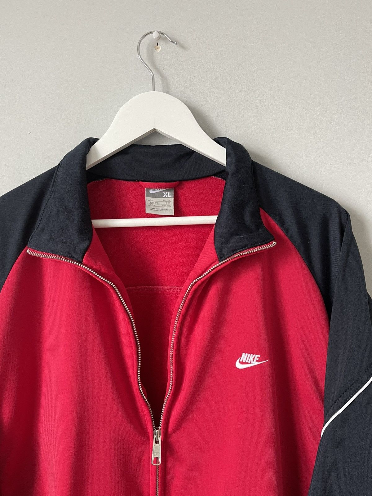 Nike Vintage Nike Zip Up Sweatshirt Track Jacket Embroidered Logo Size US XL / EU 56 / 4 - 2 Thumbnail