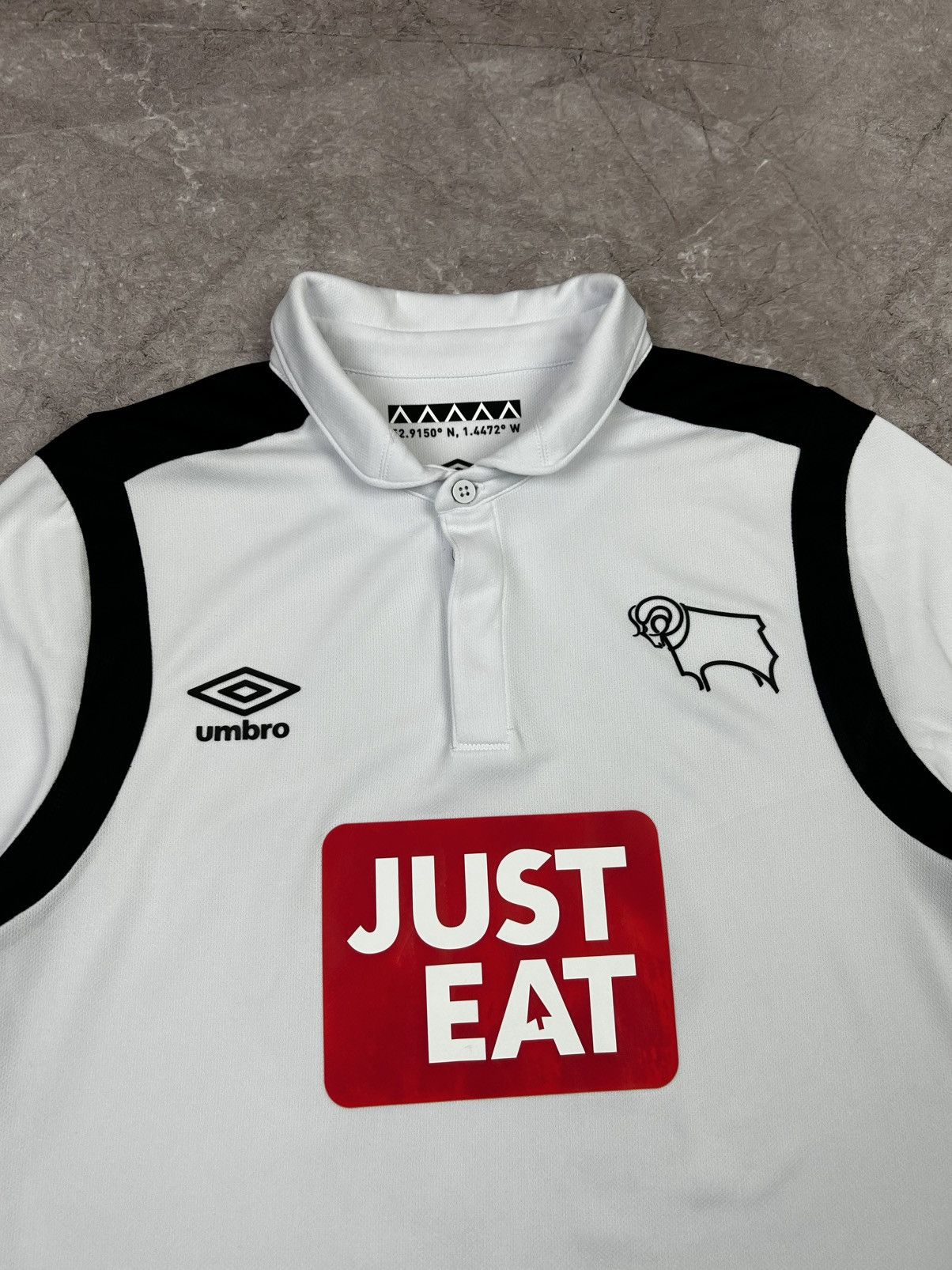 Umbro × Vintage Umbro Retro jersey tee shirt Derby county Size L Size US L / EU 52-54 / 3 - 4 Thumbnail