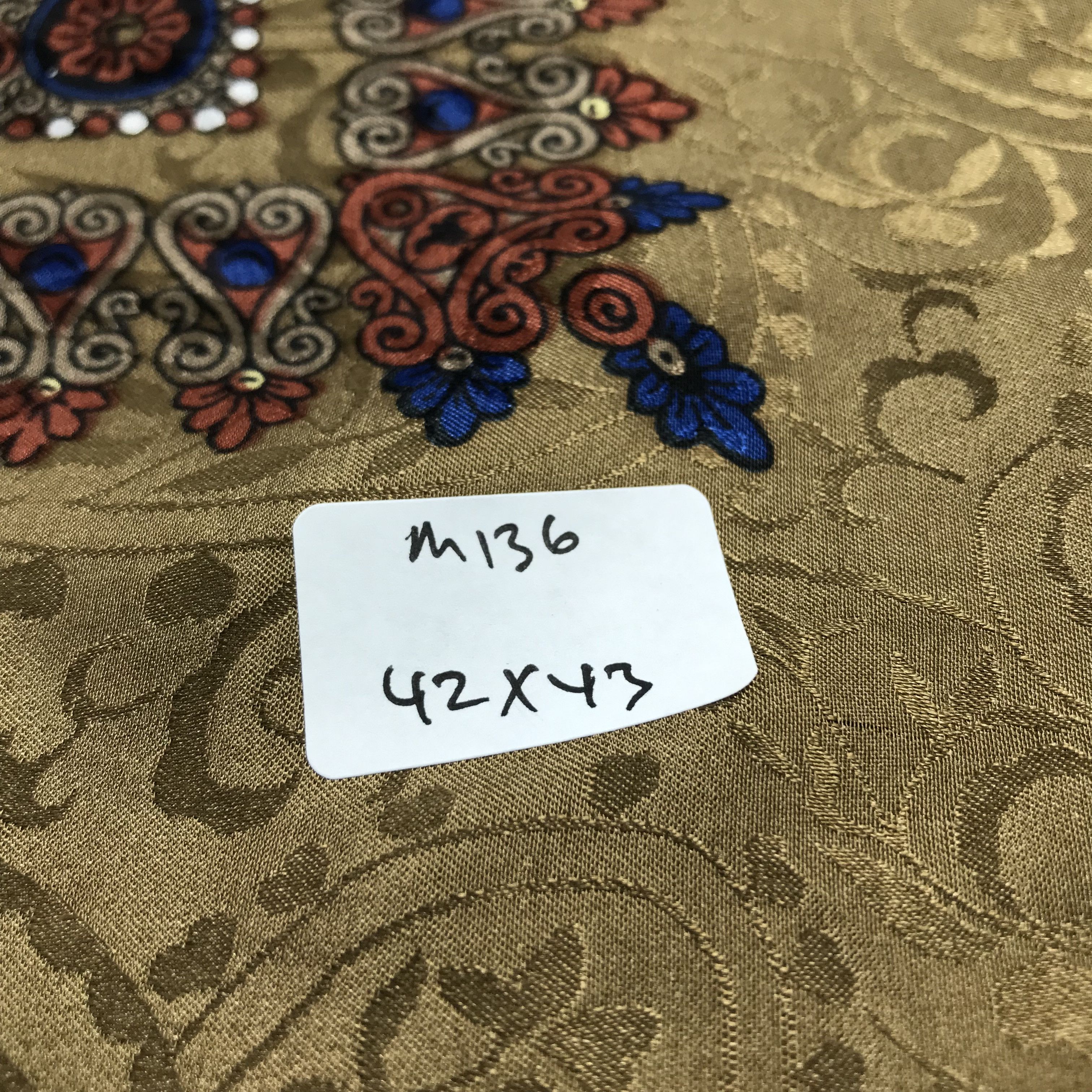 Vintage Luxury Design Silk Scarf M136 Size ONE SIZE - 9 Thumbnail