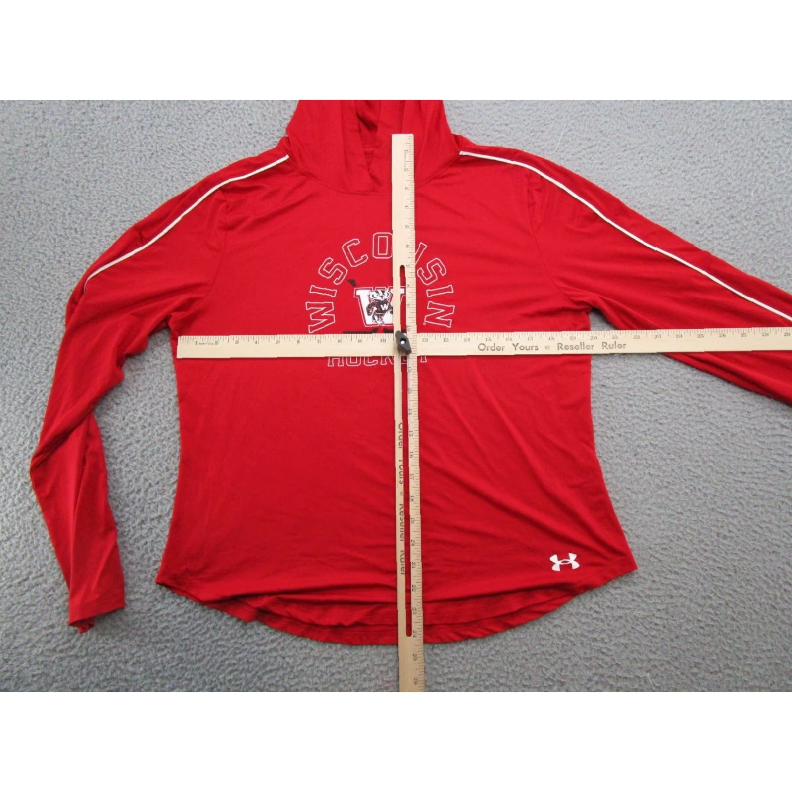 Under Armour VINTAGE Under Armour Wisconsin Badgers Hockey Lightweight Red Hoodie Women's L Size L / US 10 / IT 46 - 4 Thumbnail