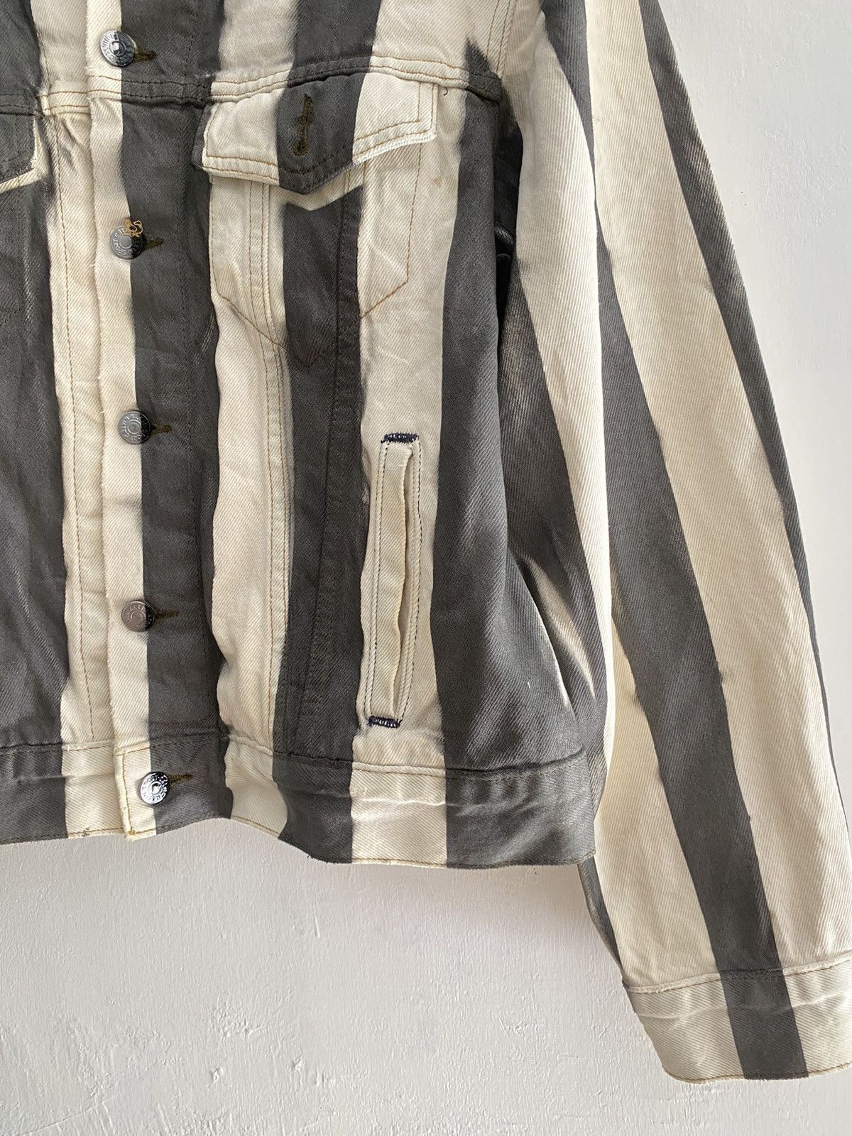 Calvin Klein 90s Calvin Klein Sports striped custom Denim jacket Size US M / EU 48-50 / 2 - 5 Thumbnail