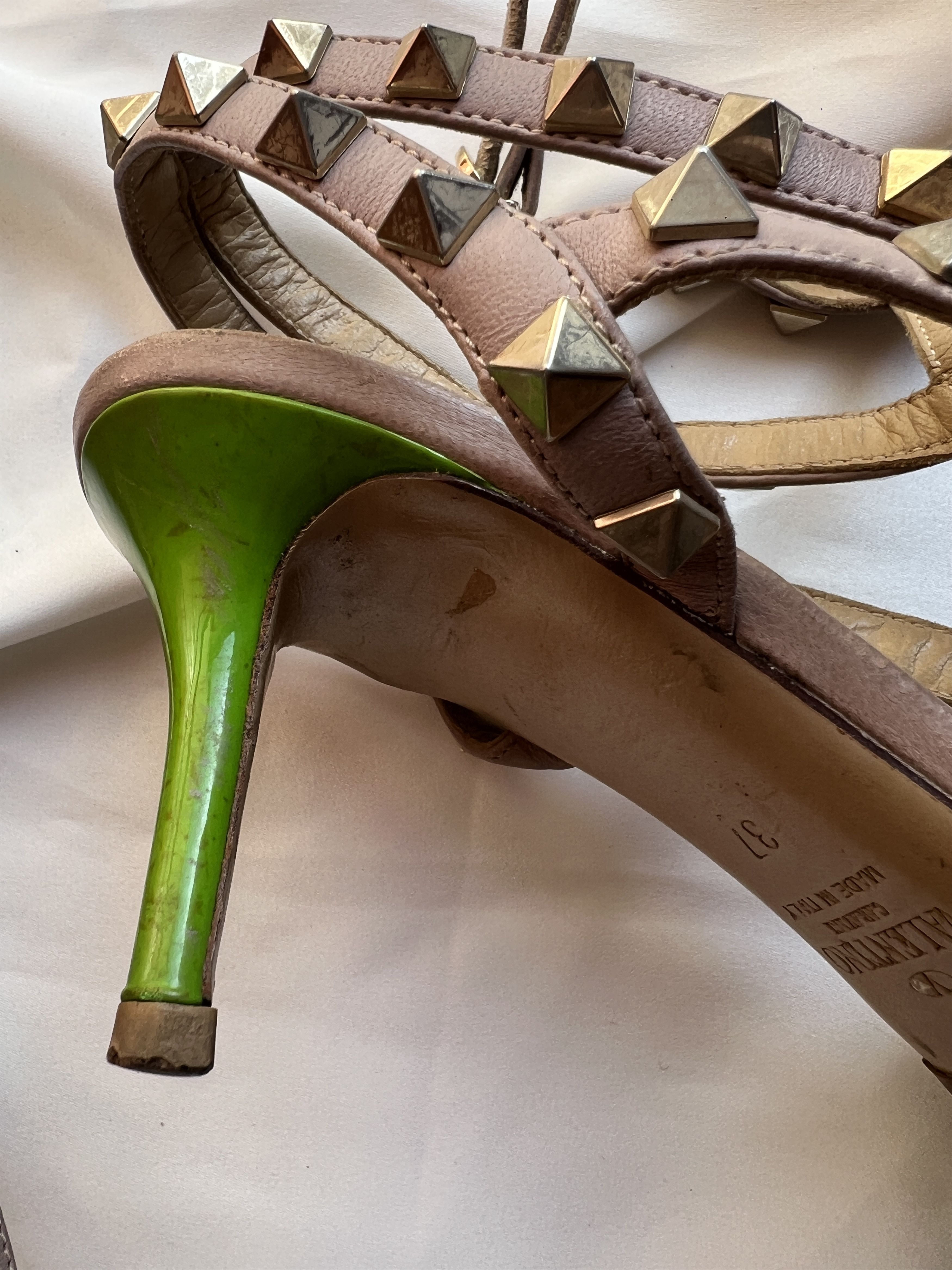 Valentino Authentic Valentino Garavani Rockstud heels Size US 6.5 / IT 36.5 - 7 Thumbnail