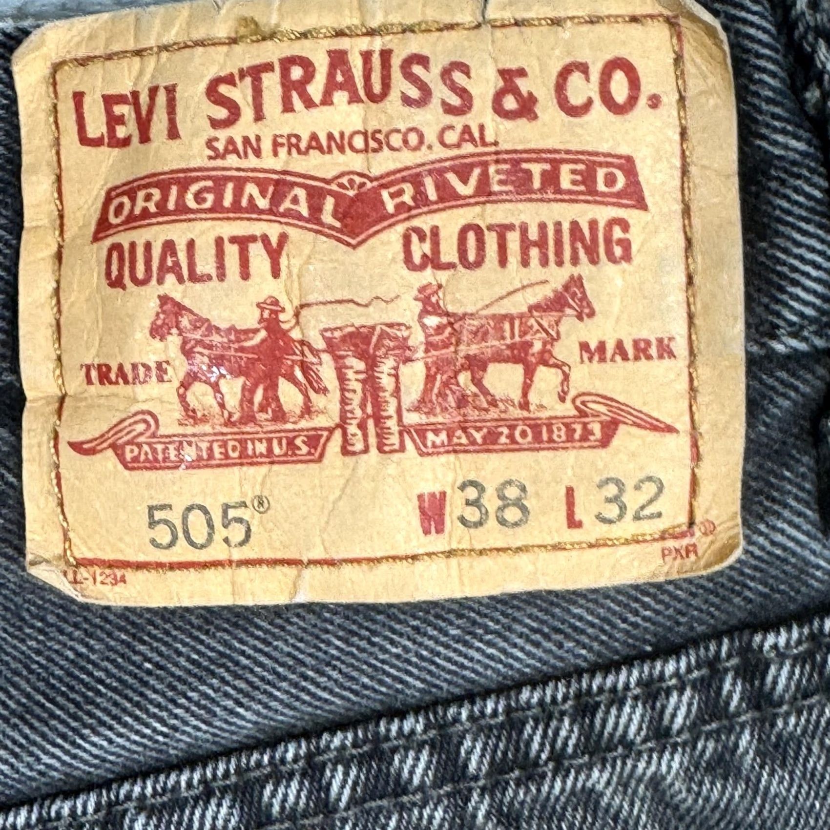 Levi's VINTAGE Levi's 505 Jeans Mens 38x32 Black Regular Straight 100% Cotton Denim Jeans Mens Regular Black 5-Pocket USA Retro Logo Levis 505 Vintage Size US 38 / EU 54 - 3 Thumbnail
