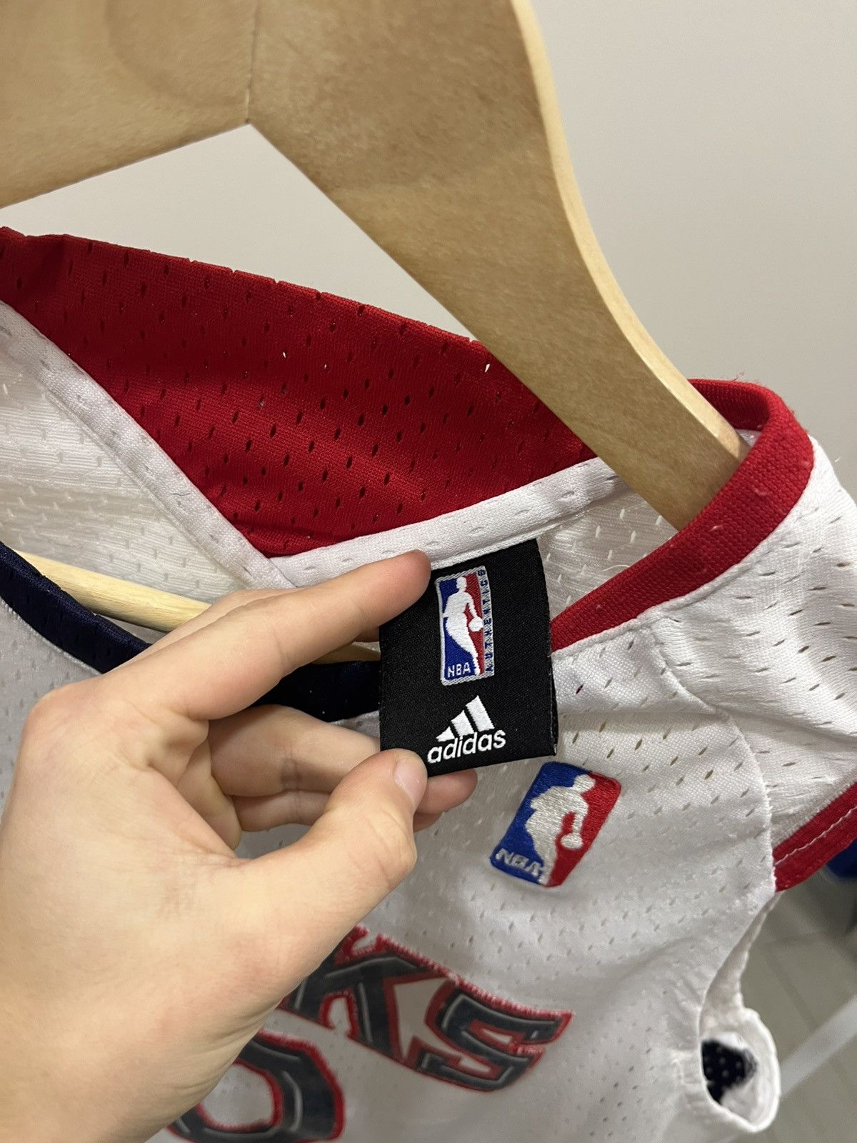 Adidas Vintage | Mike Bibby | Atlanta Hawks Adidas NBA Jersey Size US S / EU 44-46 / 1 - 7 Thumbnail