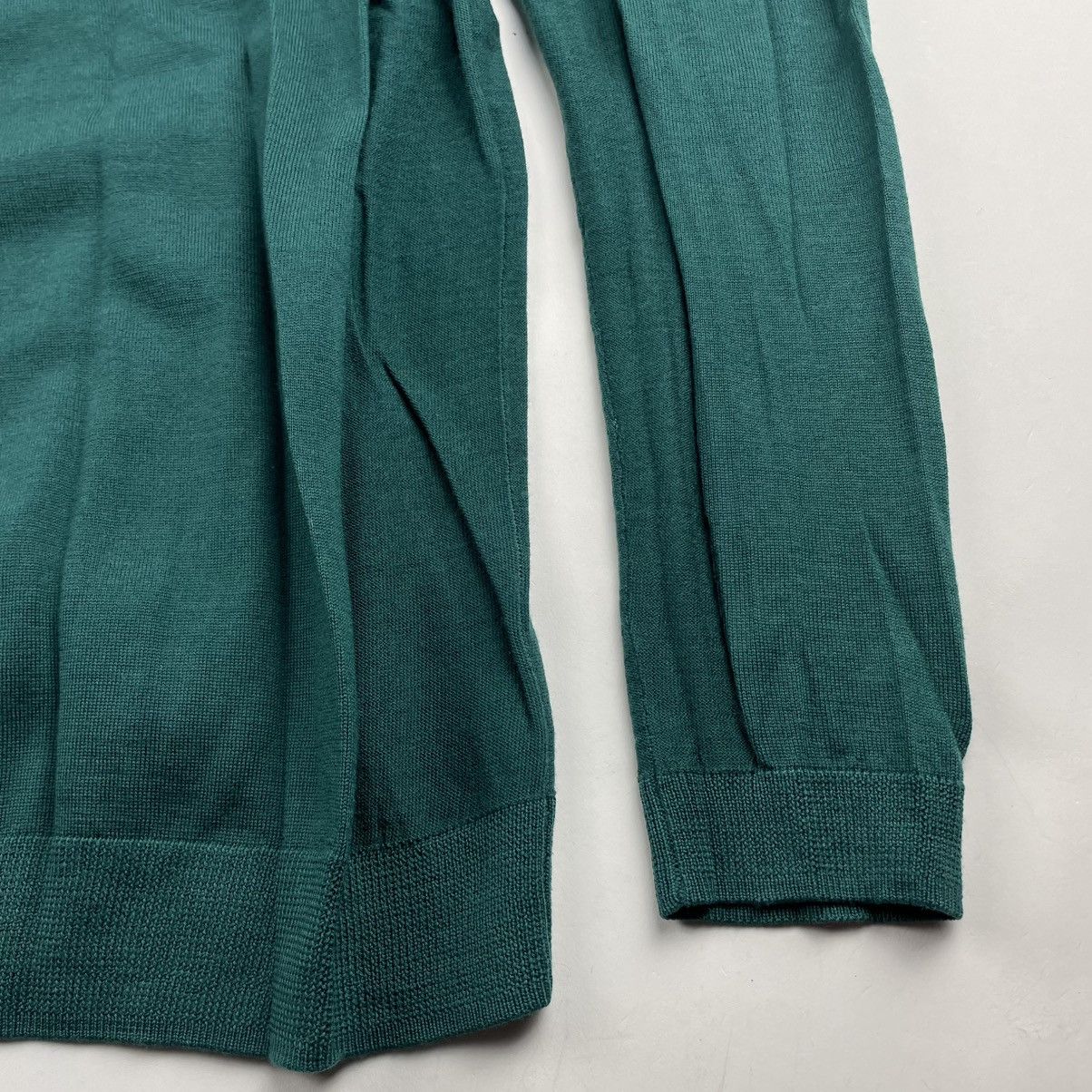 A.P.C. A.P.C. V Neck Merino Wool Pullover Sweater Green S Oversized Size US M / EU 48-50 / 2 - 9 Thumbnail