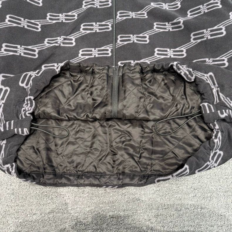 Balenciaga Balenciaga size 44 Black lock full print polar fleece jack Size US S / EU 44-46 / 1 - 6 Thumbnail