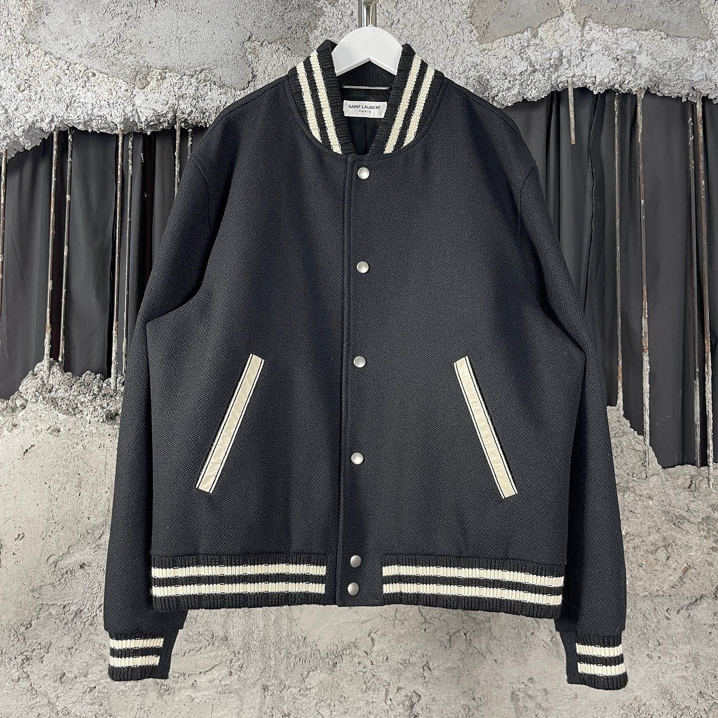 Saint Laurent Paris Saint Laurent Script Logo Varsity Bomber Jacket Size L Size US L / EU 52-54 / 3 - 1 Thumbnail