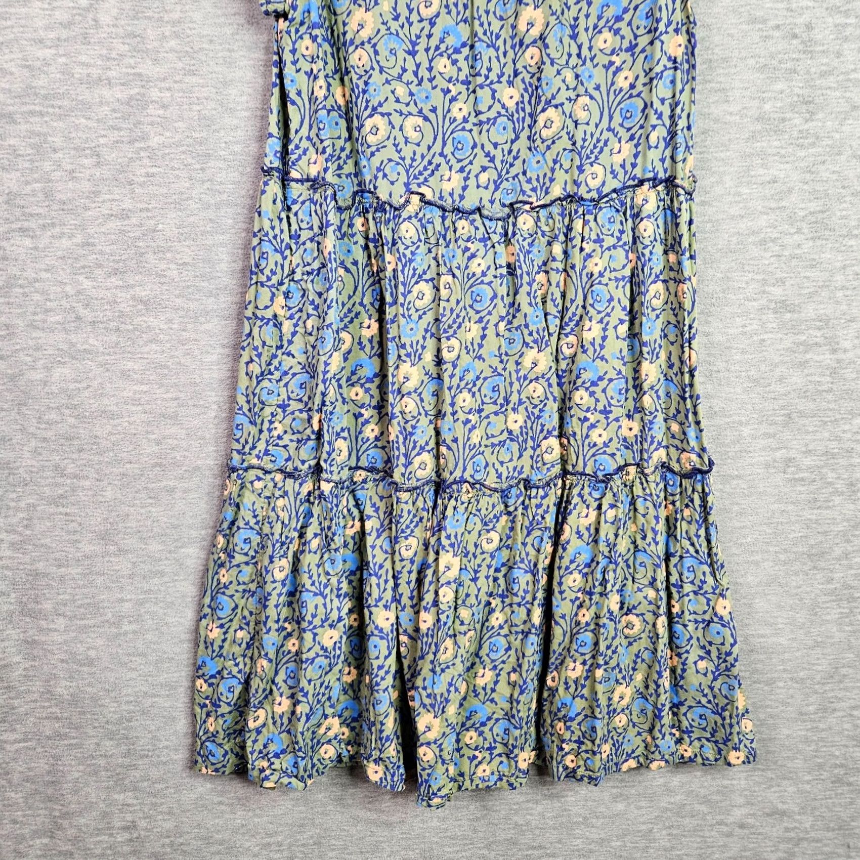 Anthropologie Anthropologie Women's V-Neck Ruffle Sleeve Mini Dress S Size S / US 4 / IT 40 - 7 Thumbnail