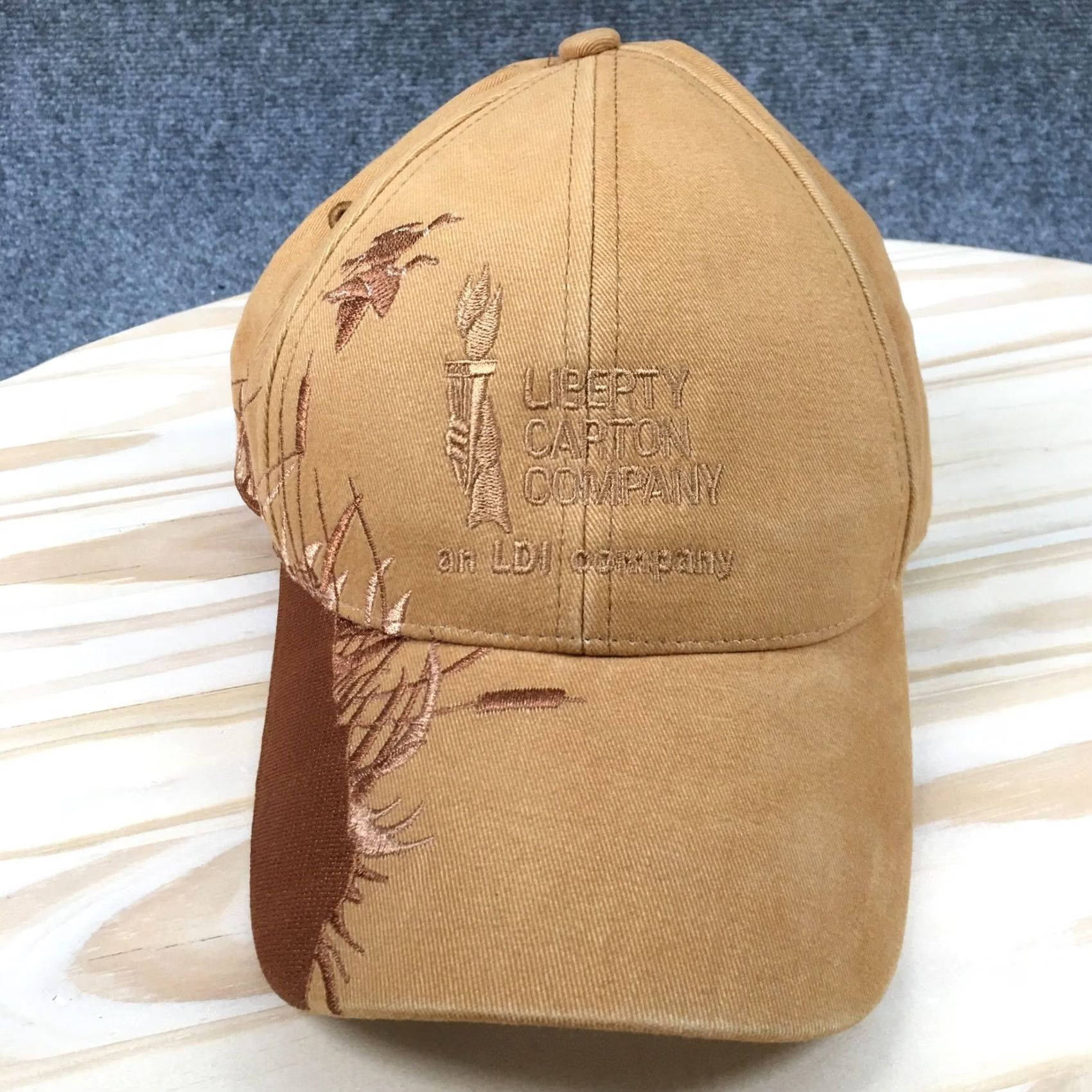 Vintage Wildlife Series Cap Mens One Size Brown Liberty Carton Company Baseball Unisex Embroidered Size ONE SIZE - 2 Thumbnail