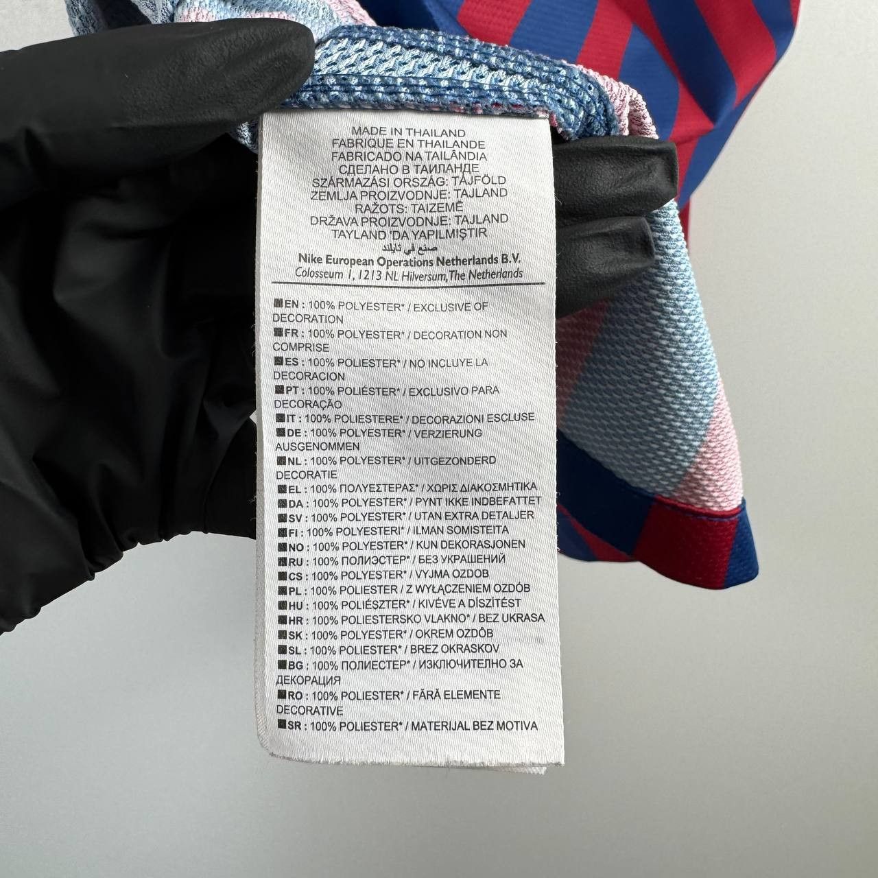 Nike Nike FC Barcelona 2011 2012 Jersey 419877-486 Mens Size M Size US M / EU 48-50 / 2 - 7 Thumbnail