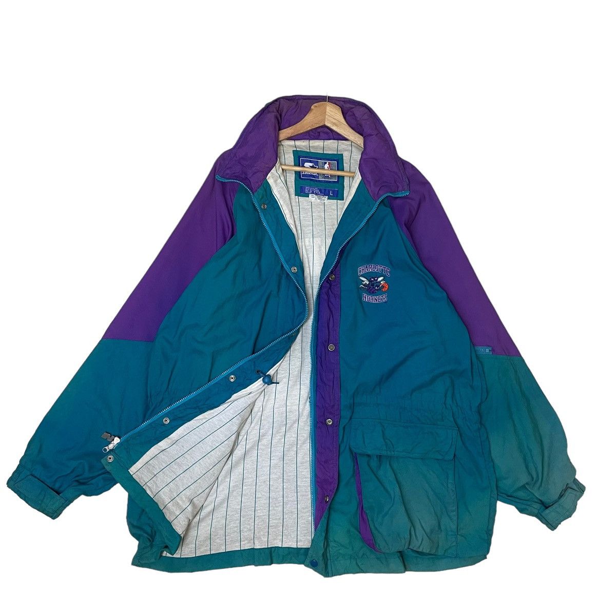 image of NBA x Starter Charlotte Hornetts Big Logo Zipper Jacket Sun Faded Size XL in Green, Men's