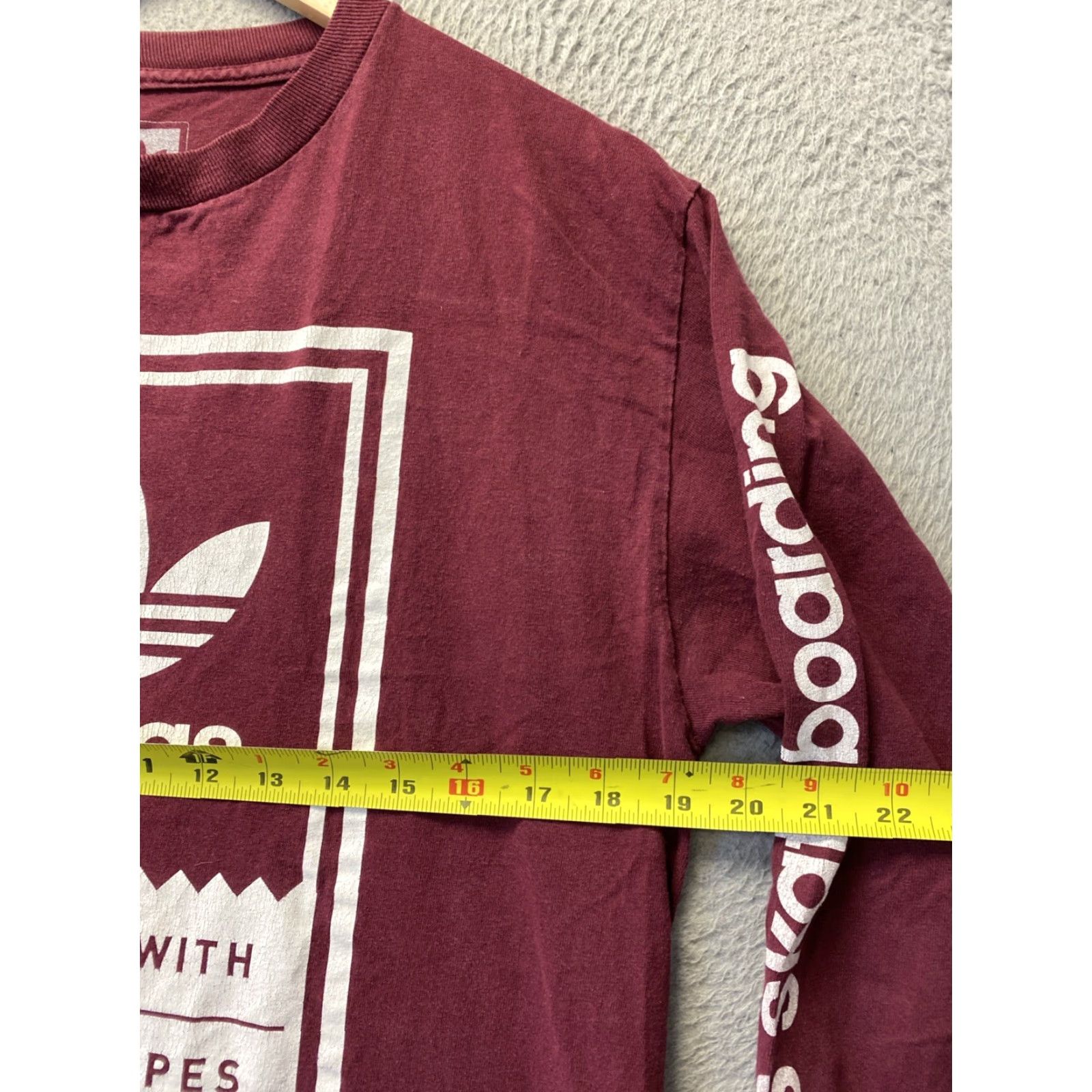 Adidas MENS ADIDAS ORIGINALS TREFOIL LONG SLEEVE SHIRT Medium Maroon Graphic Tee Size US M / EU 48-50 / 2 - 4 Thumbnail