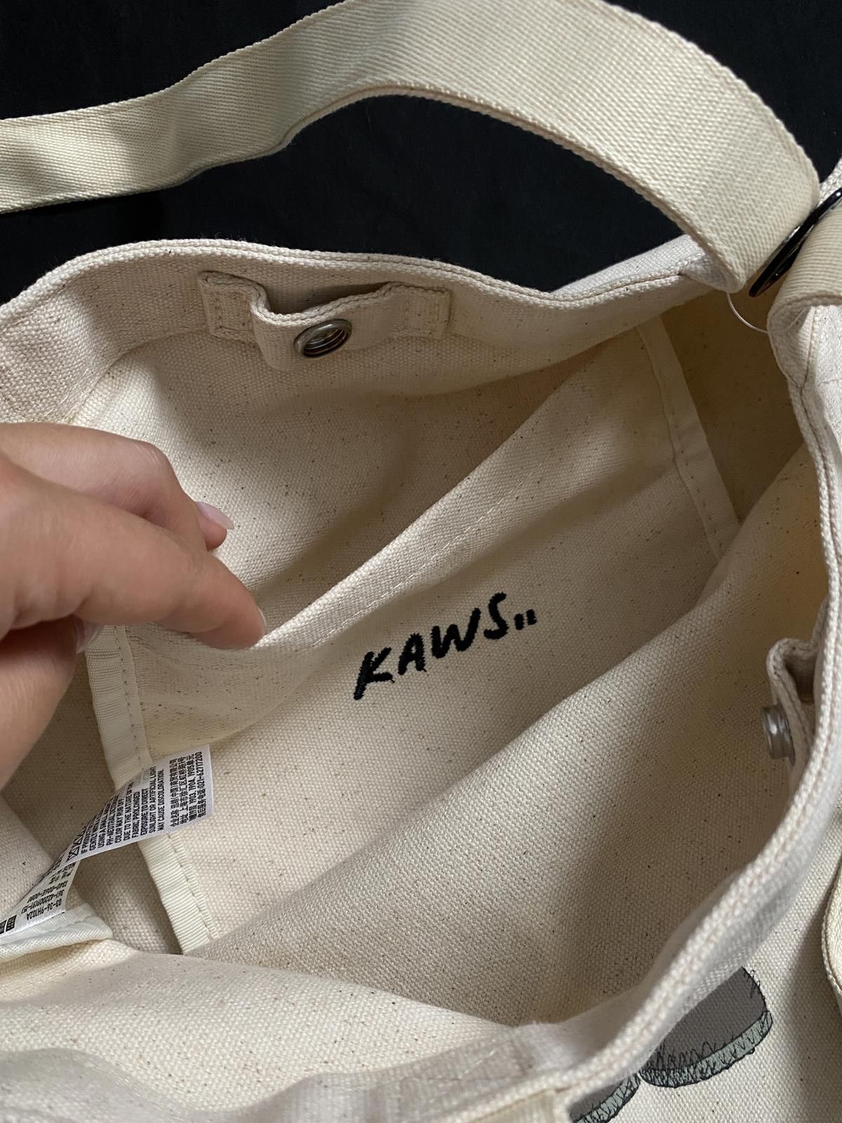 Kaws × Uniqlo Deadstock Uniqlo Kaws Tote Bag OS Cookie Monster Canvas Size ONE SIZE - 7 Thumbnail