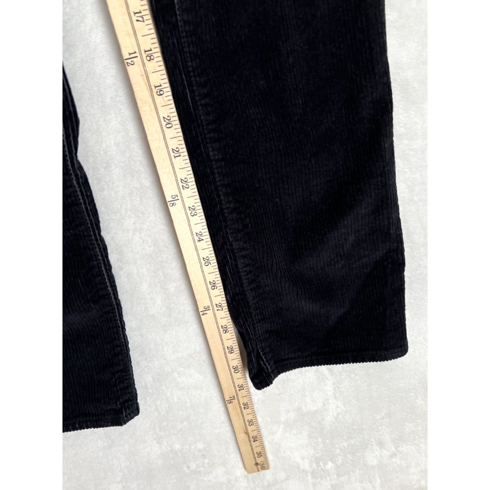 Levi's Levi's Corduroy Black Straight Leg Pants Women's 29x30 Regular Inseam 30" Y2K 90s Preppy Winter Chino Pockets Size 29" - 2 Thumbnail