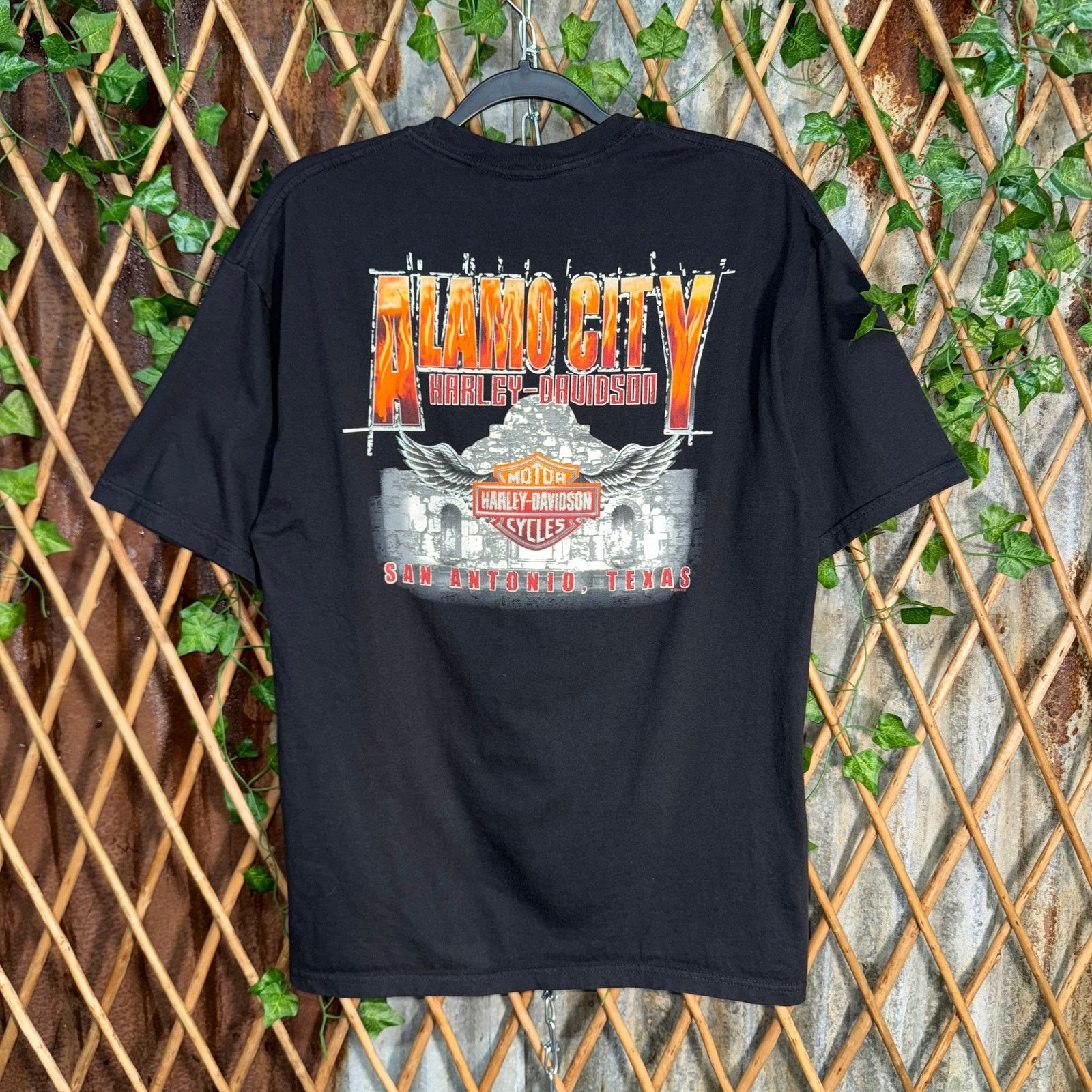 Harley Davidson Vintage Y2K Harley Davidson Alamo city motorcycle TX t-shirt Size US L / EU 52-54 / 3 - 2 Thumbnail