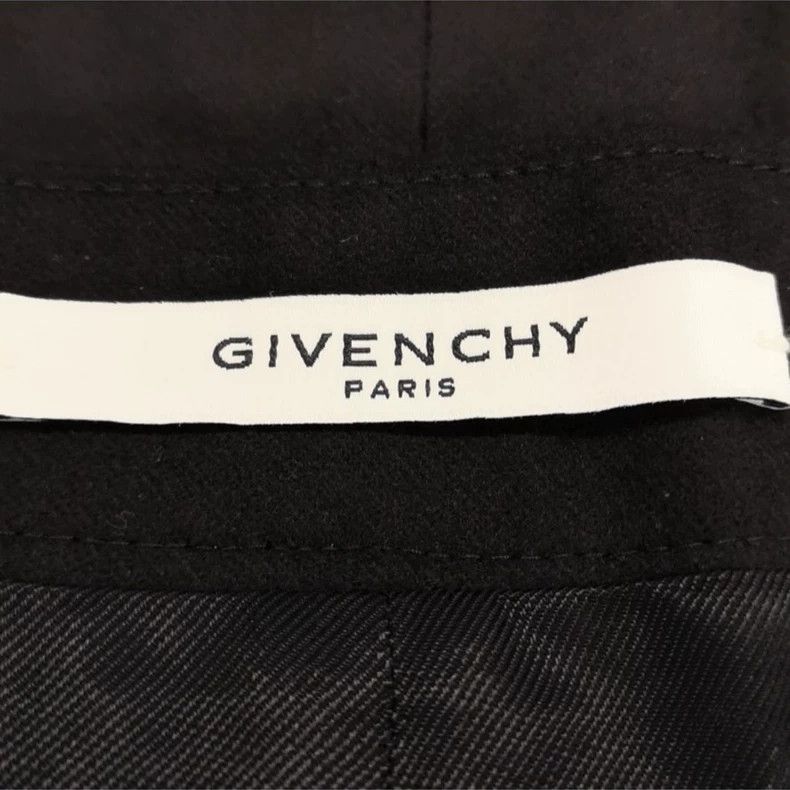 Givenchy Givenchy Wool solid color button-down half skirt size 48/5 Size L / US 10 / IT 46 - 5 Thumbnail