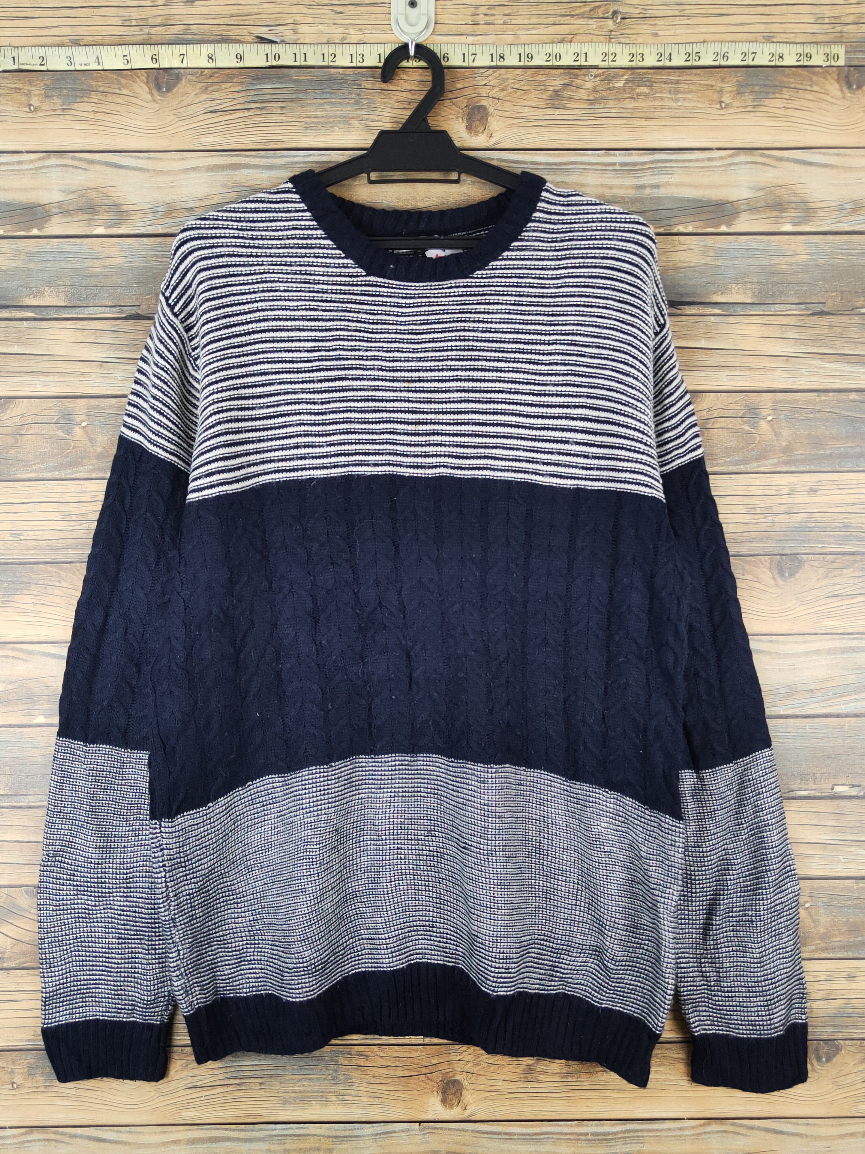 Aran Isles Knitwear A.v.v Homme Navy Knitwear Sweatshirts #W1436 Size US L / EU 52-54 / 3 - 1 Thumbnail