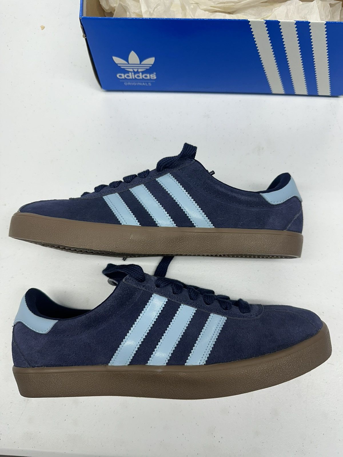 Adidas Adidas Skate Navy Suede size 9 Size US 9 / EU 42 - 2 Thumbnail