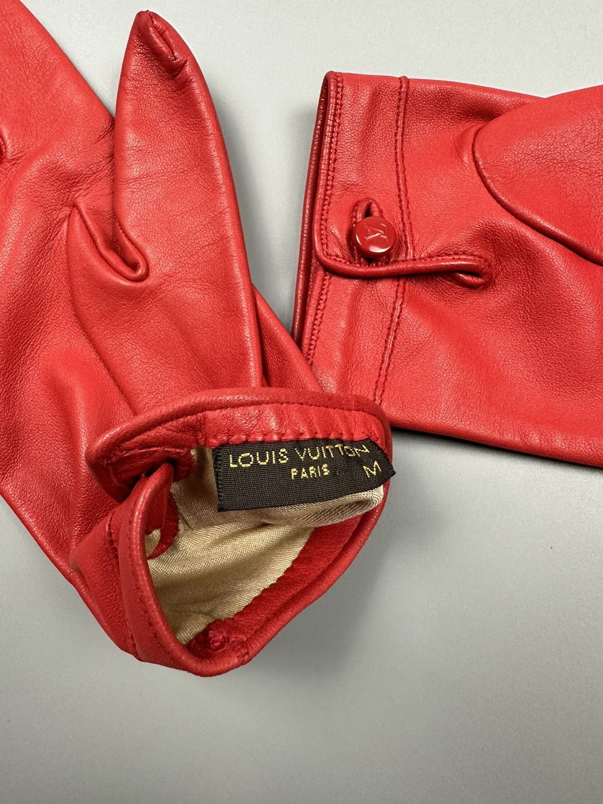 Louis Vuitton Louis Vuitton Soft Leather Gloves Size ONE SIZE - 9 Thumbnail