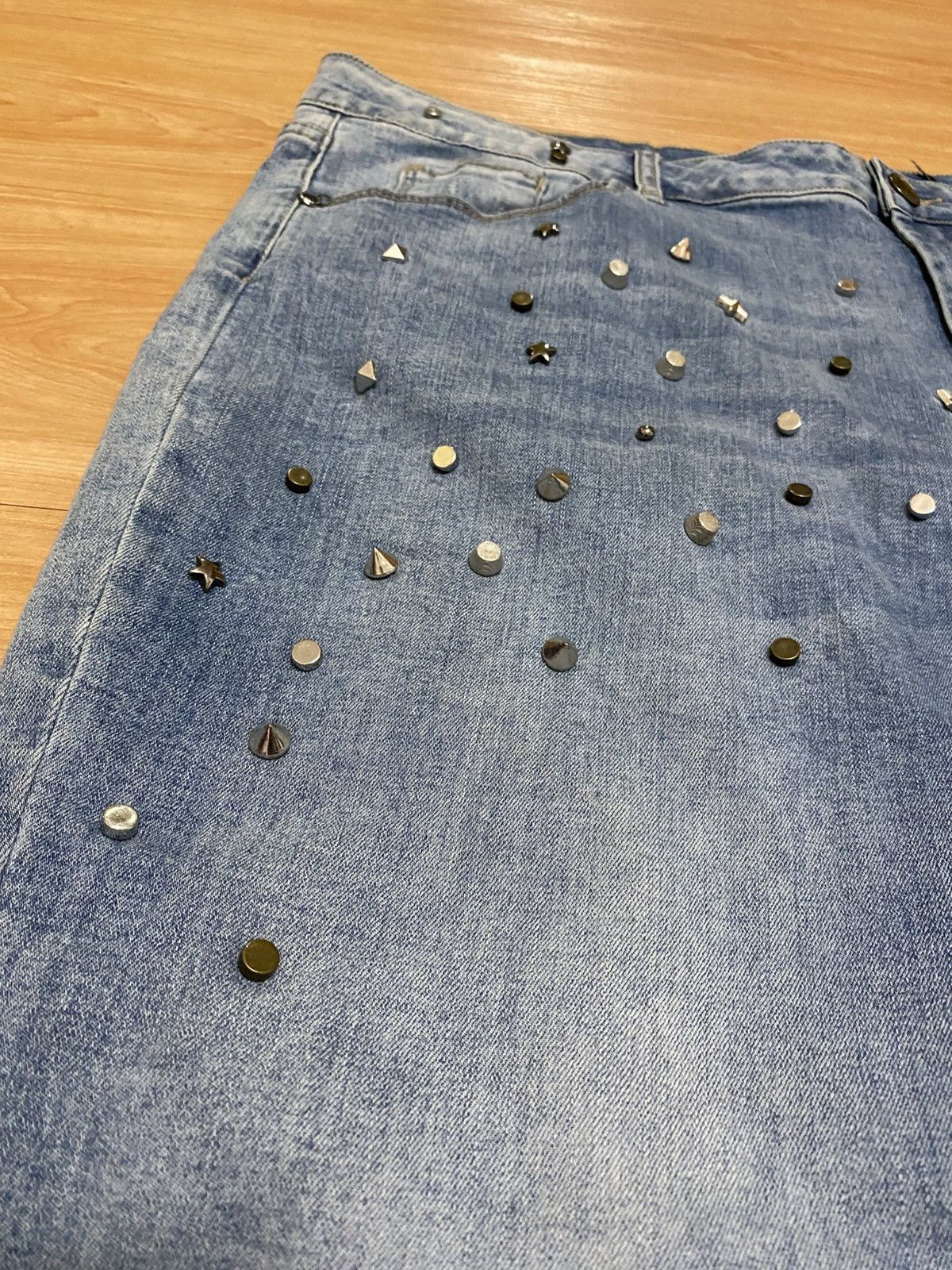 If Six Was Nine Punk Distressed Studded Jeans –Ripped Denim with Metal Rivet Size US 42 / EU 58 - 7 Thumbnail