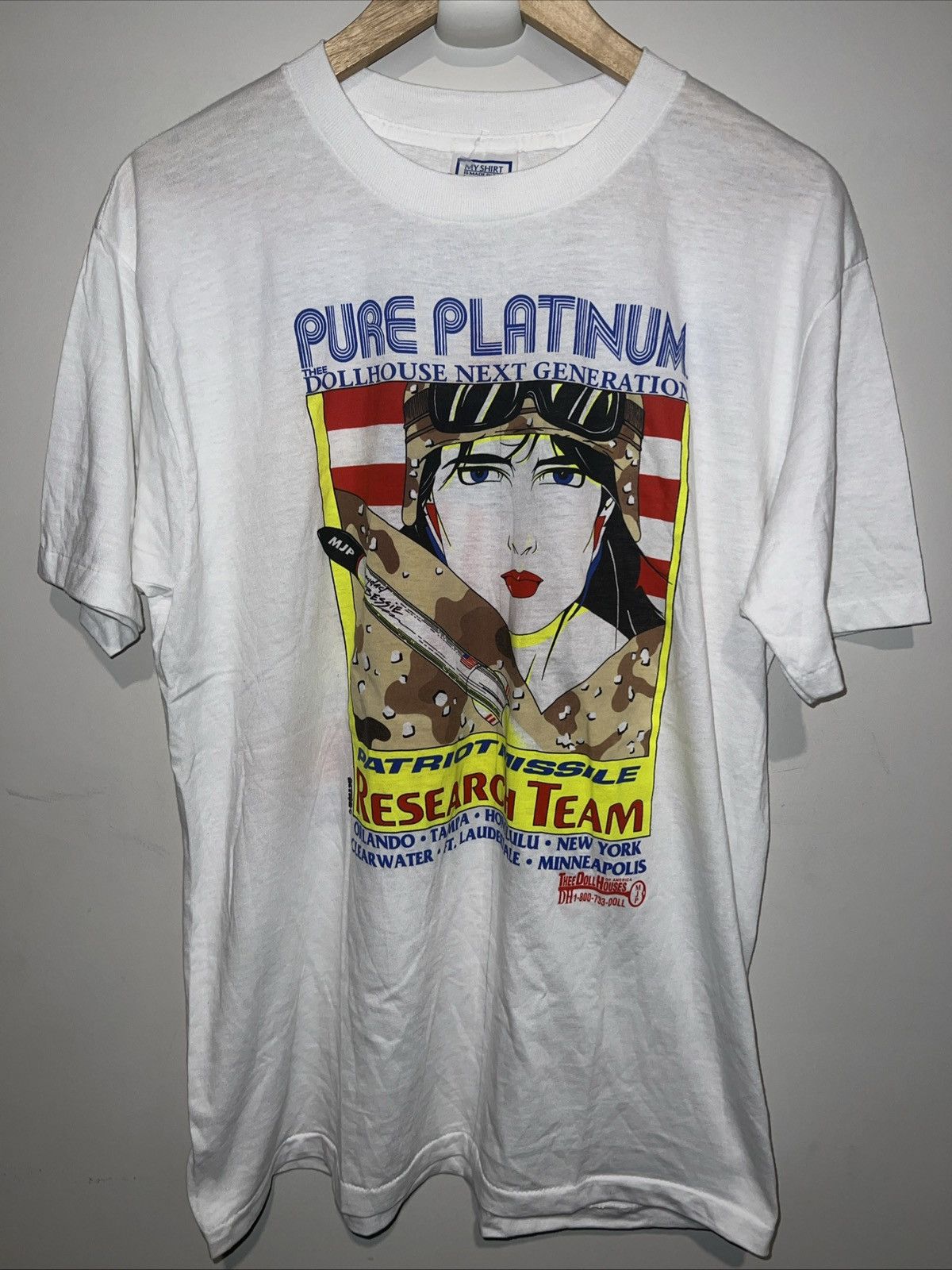 Vintage Thee Dollhouses of America Tshirt Size US XL / EU 56 / 4 - 1 Thumbnail