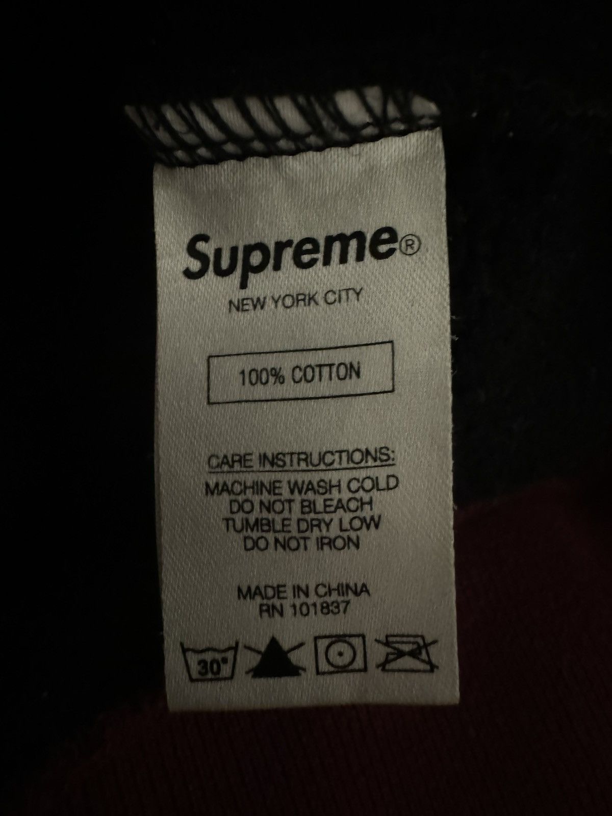 Supreme Large supreme Hoodie Size US L / EU 52-54 / 3 - 5 Thumbnail
