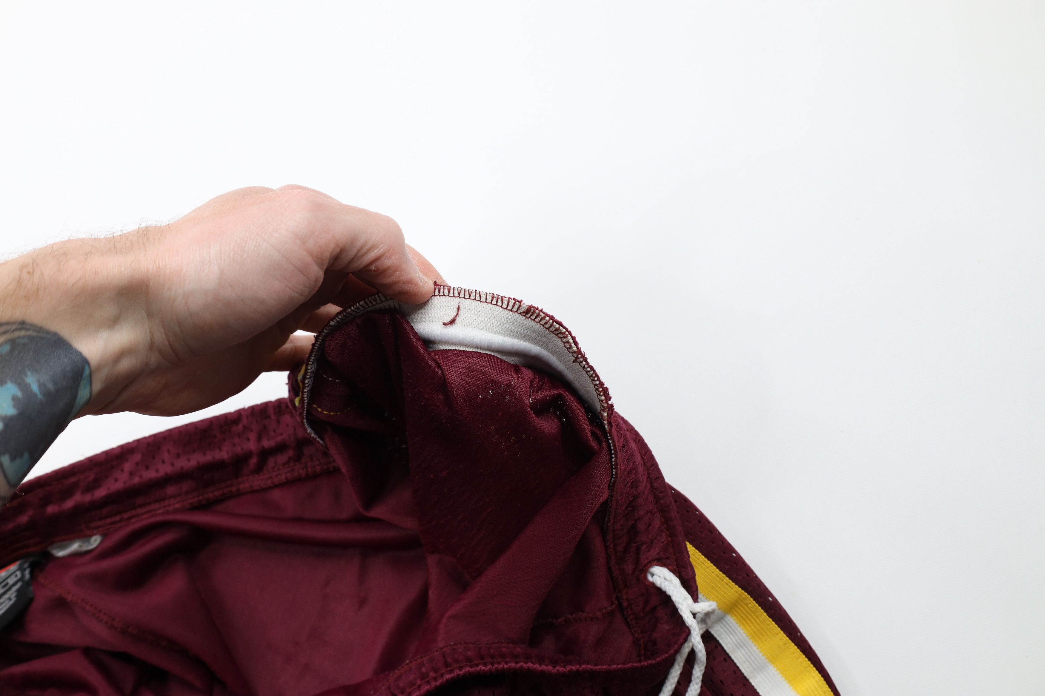 Nike × Vintage Vintage Nike Swoosh Arizona State University Mesh Shorts Size US 36 / EU 52 - 8 Thumbnail