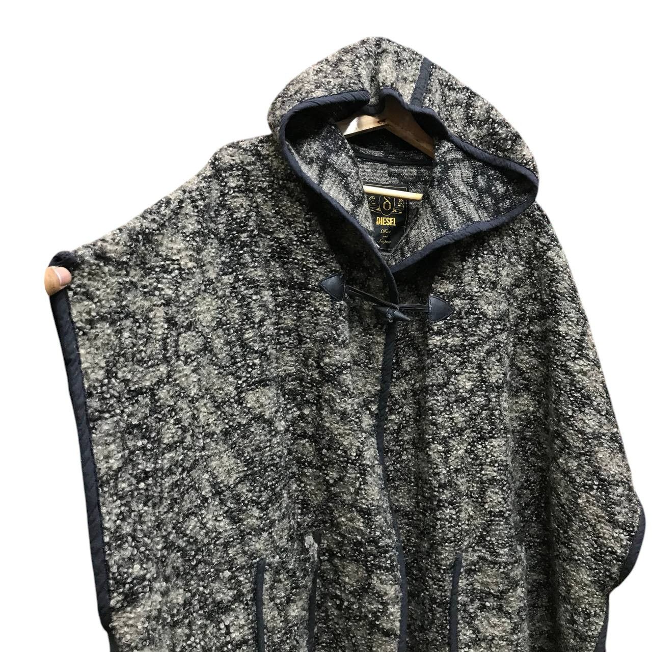 Diesel Black Gold DIESEL GOLD PONCHO CLOAK CAPE BATMAN KNITTED MOHAIR Size US S / EU 44-46 / 1 - 13 Thumbnail
