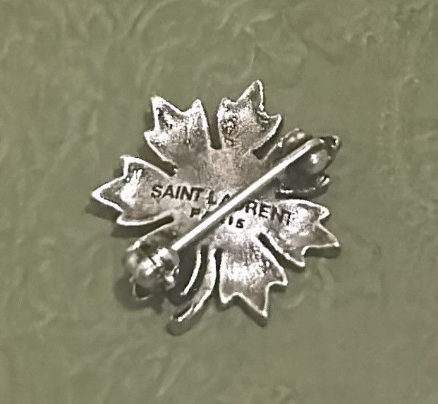 Saint Laurent Paris Saint Laurent Rhinestone Flake Little Flower Brooch in metal Size ONE SIZE - 2 Thumbnail