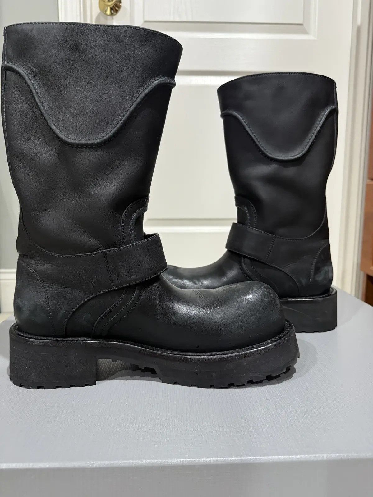 Balenciaga Balenciaga Venom Boots Mid Top Size US 9 / EU 42 - 2 Thumbnail
