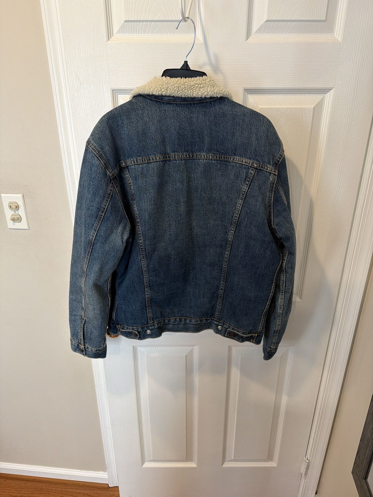 Levi's Vintage Levi’s Denim Trucker Jacket Size US M / EU 48-50 / 2 - 2 Thumbnail