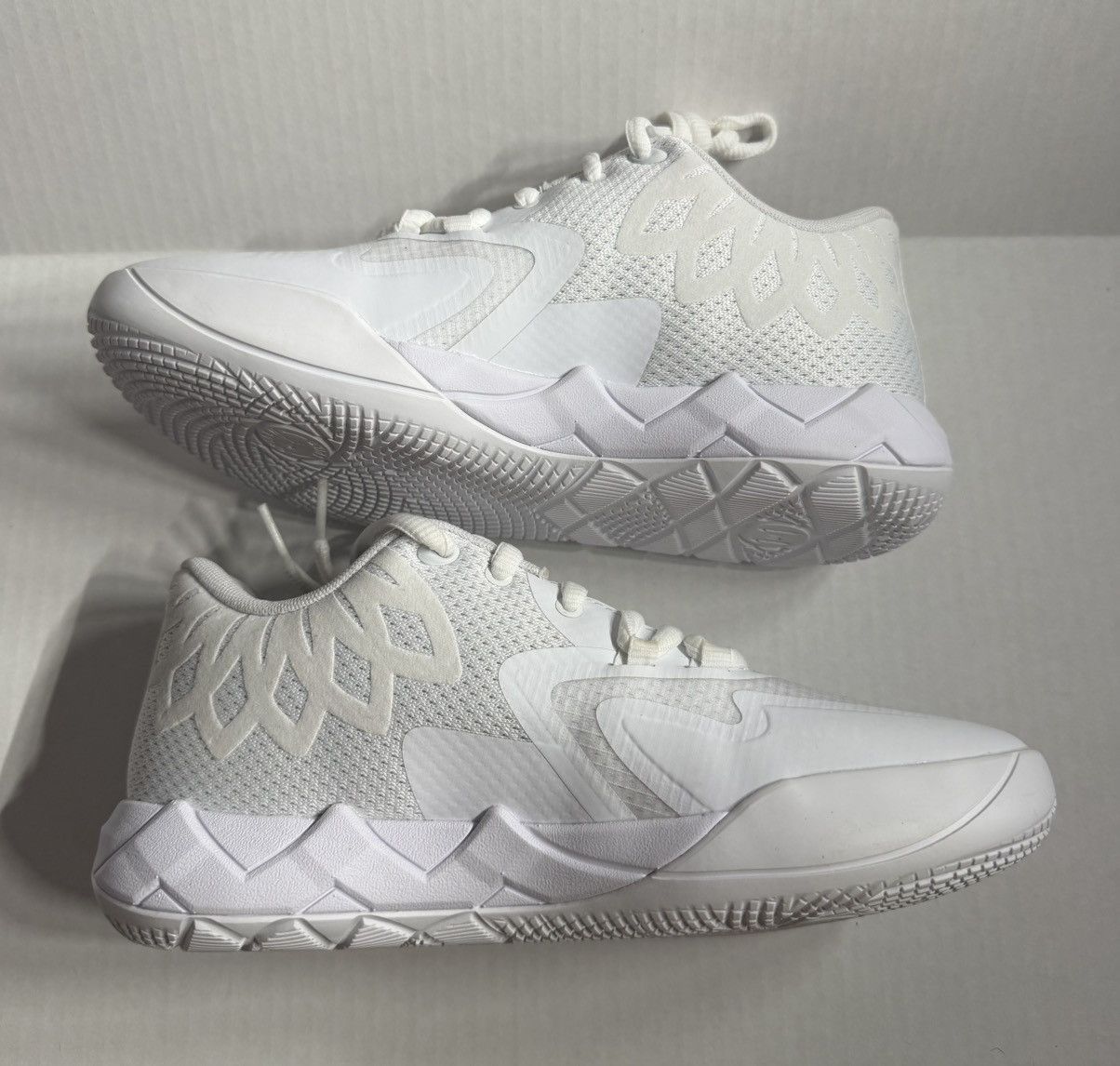 Puma PUMA LaMelo Ball MB.01 Melo Not From Here 5.5Y Size US 5.5 / EU 38 - 3 Thumbnail