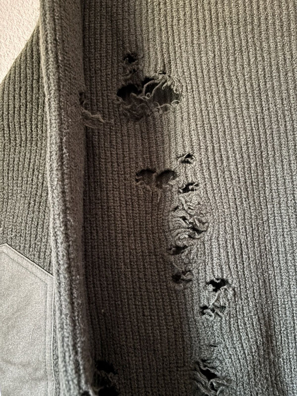 Yeezy YEEZY SZN 1 Destroyed Military Style Sweater Size US S / EU 44-46 / 1 - 3 Thumbnail
