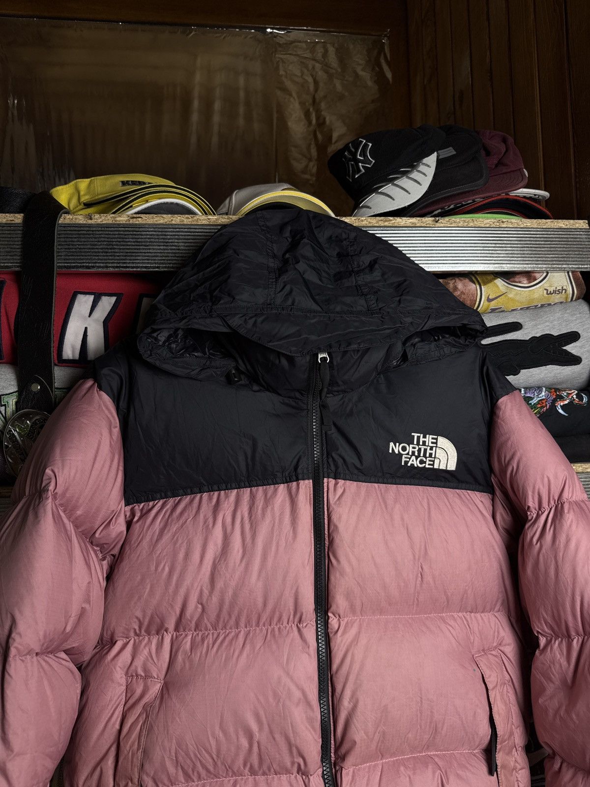 The North Face TNF 700 Down Puffer Rare Colorway Size M / US 6-8 / IT 42-44 - 3 Thumbnail