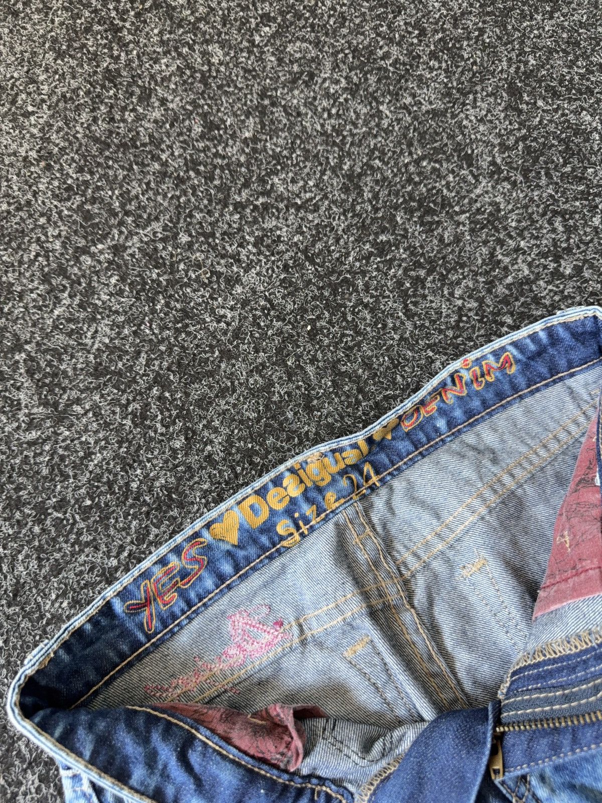 Desigual Retro 00s Vintage Desigual Patchwork Distressed Jeans Size 27" / US 4 / IT 40 - 8 Thumbnail