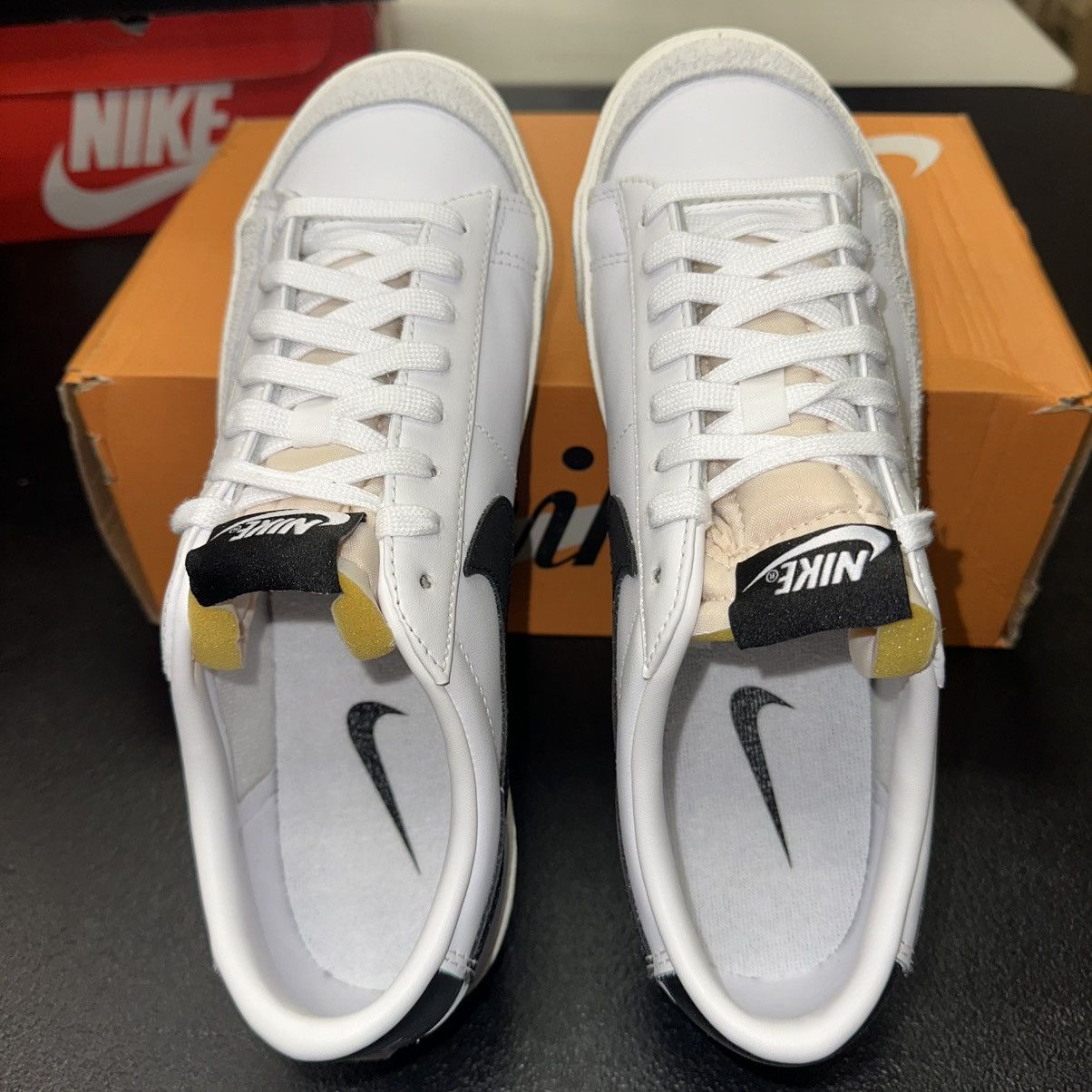 Nike Size 9.5W - Nike Blazer Low 77 White Black DC4769-102 Size US 9.5 / IT 39.5 - 3 Thumbnail