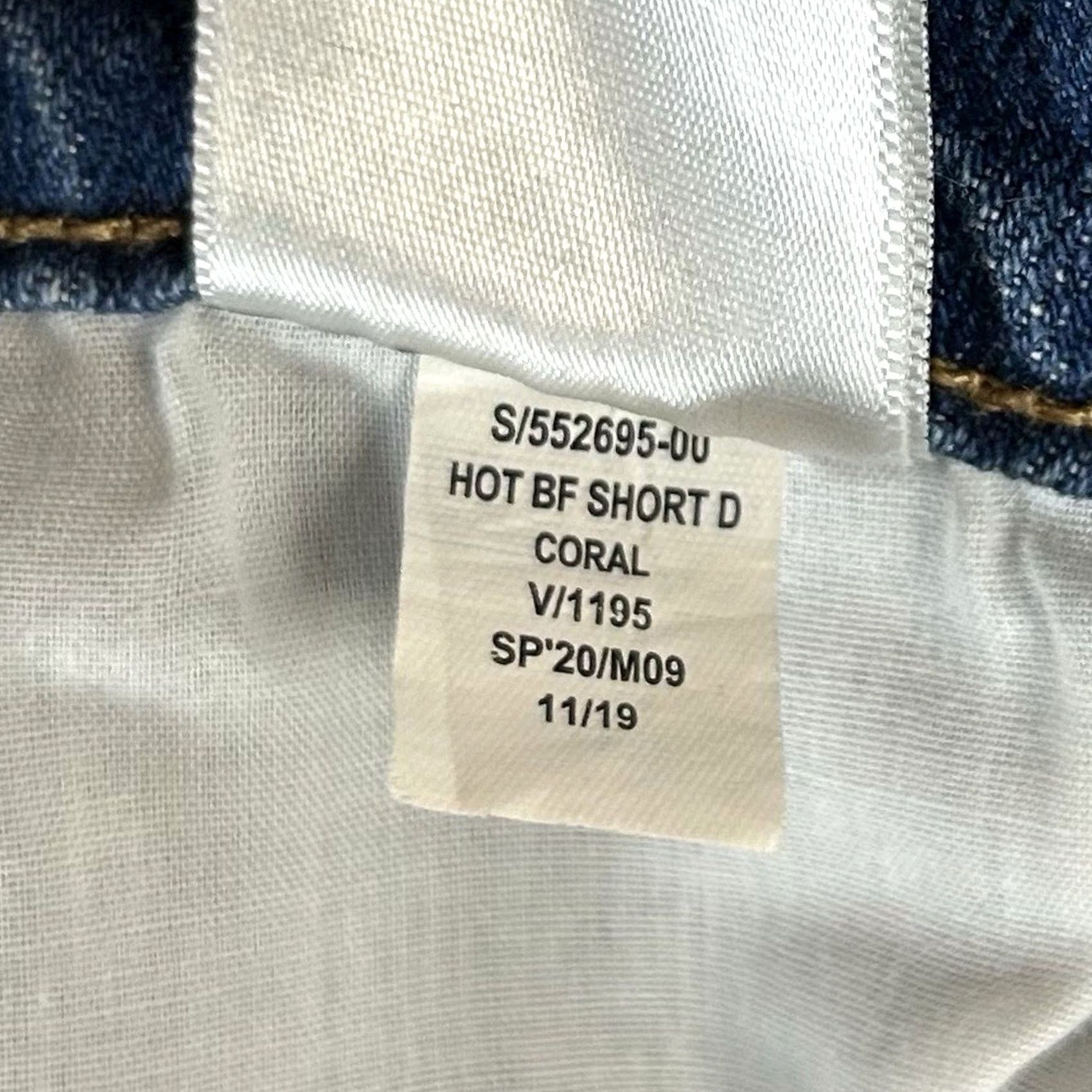 Old Navy Old Navy Mid-Rise Boyfriend Jean Shorts Womens 2 Cutoff Distressed Blue Denim Size 26" / US 2 / IT 38 - 6 Thumbnail