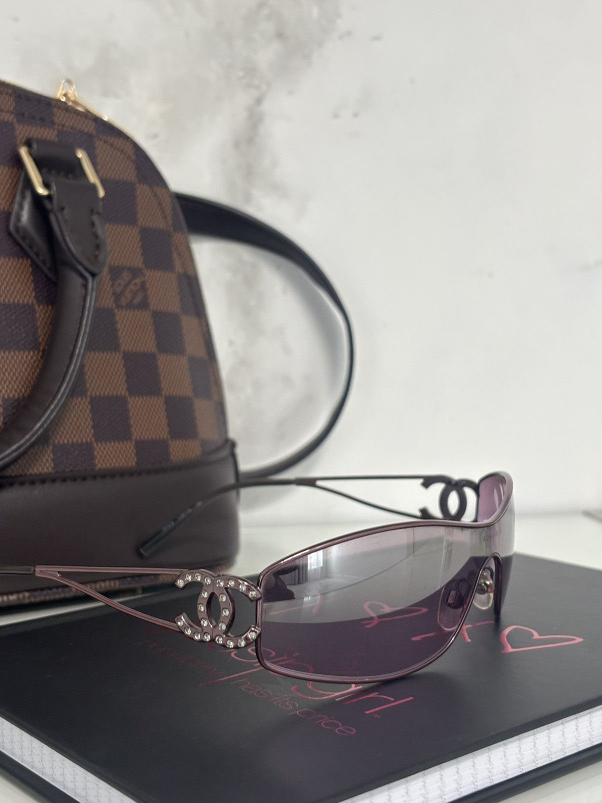 Chanel Vintage Chanel 4073-B Rimless Shield Sunglasses Size ONE SIZE - 1 Thumbnail