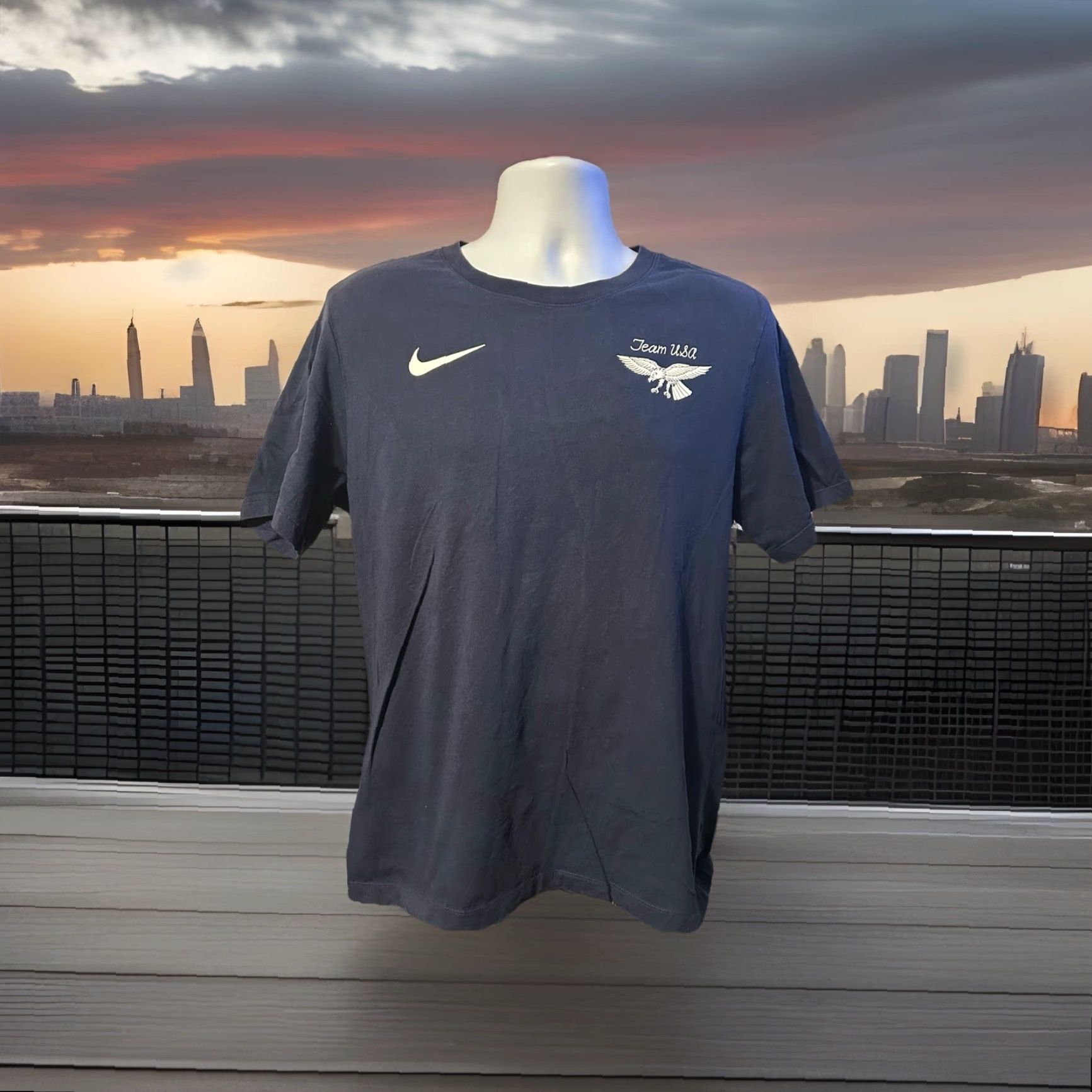 Nike Nike Team USA The Nike Tee Shirt Men Large Navy Blue Eagle Tee Shirt Crew Neck Short Sleeve Graphic Print USA Olympics MENS L Navy Blue Size US L / EU 52-54 / 3 - 3 Thumbnail